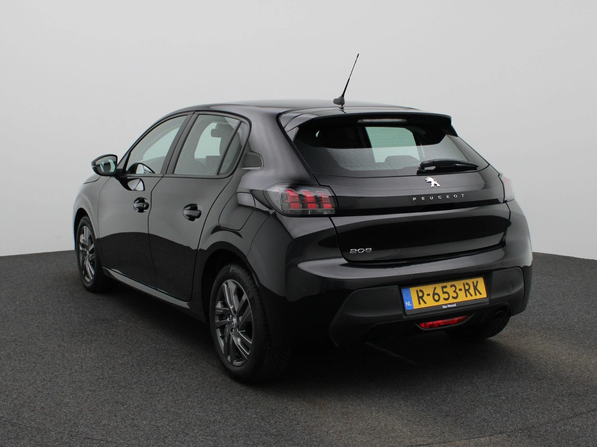 Peugeot-208-image-1