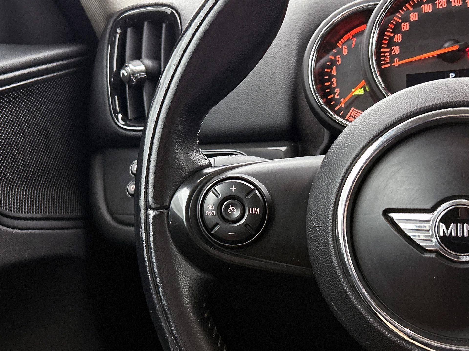 MINI-Countryman-image-5