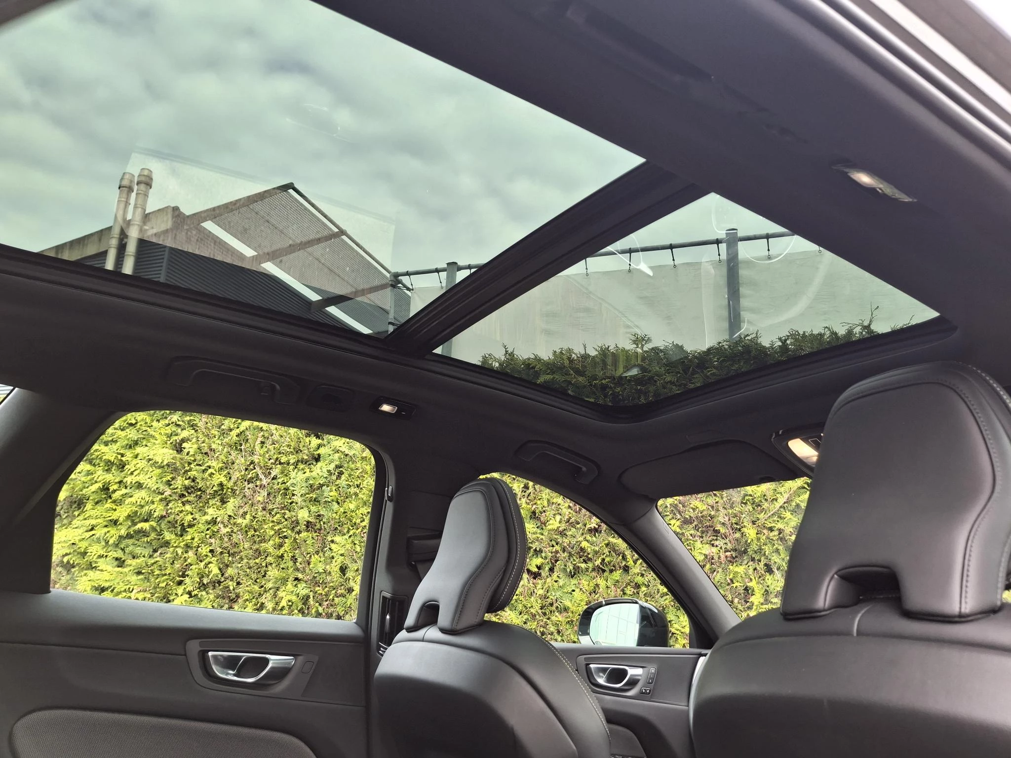 Volvo XC60 T6 Plug-in hybrid AWD Plus Black Edition