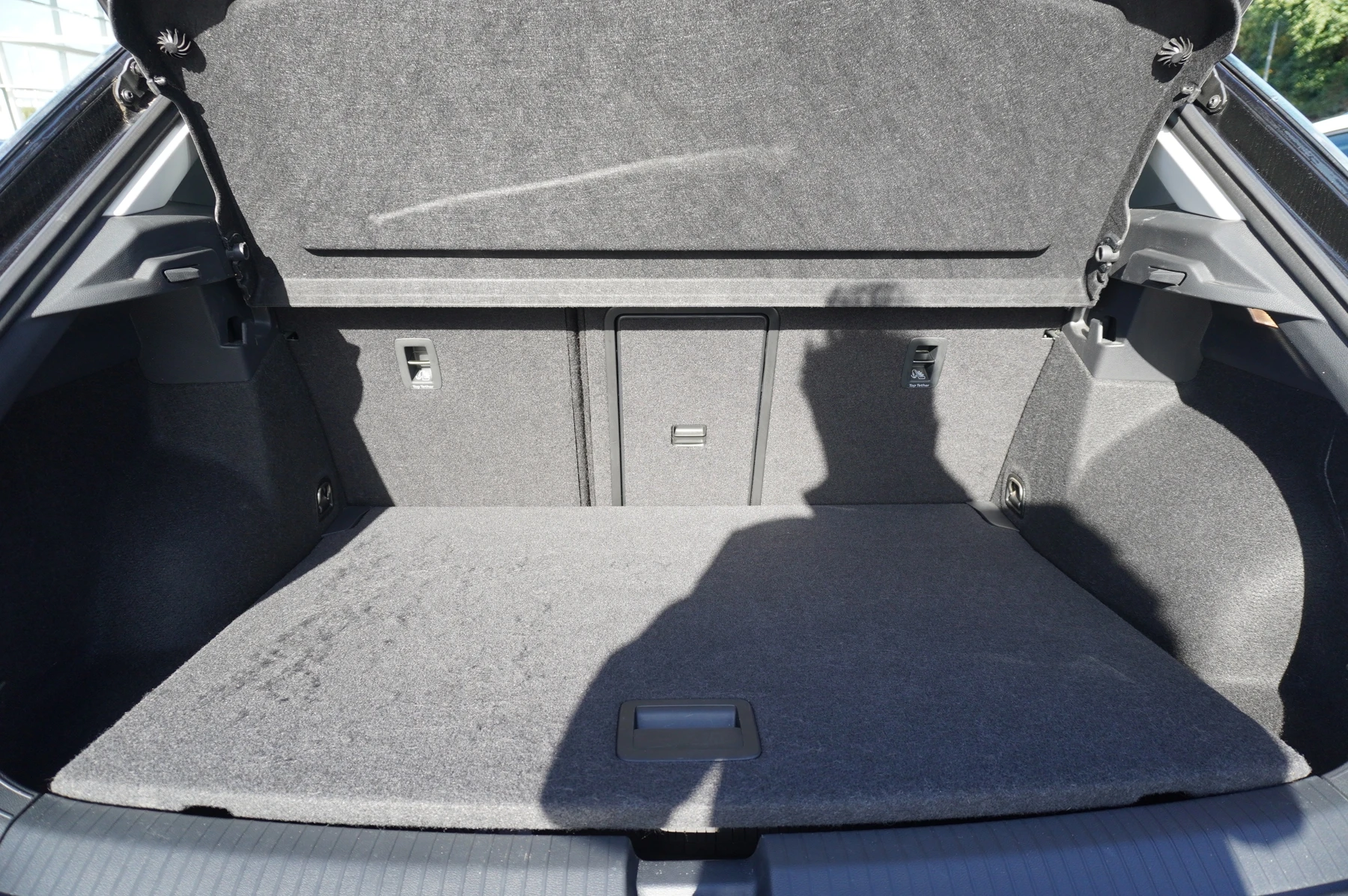 Volkswagen-T-Roc-image-12