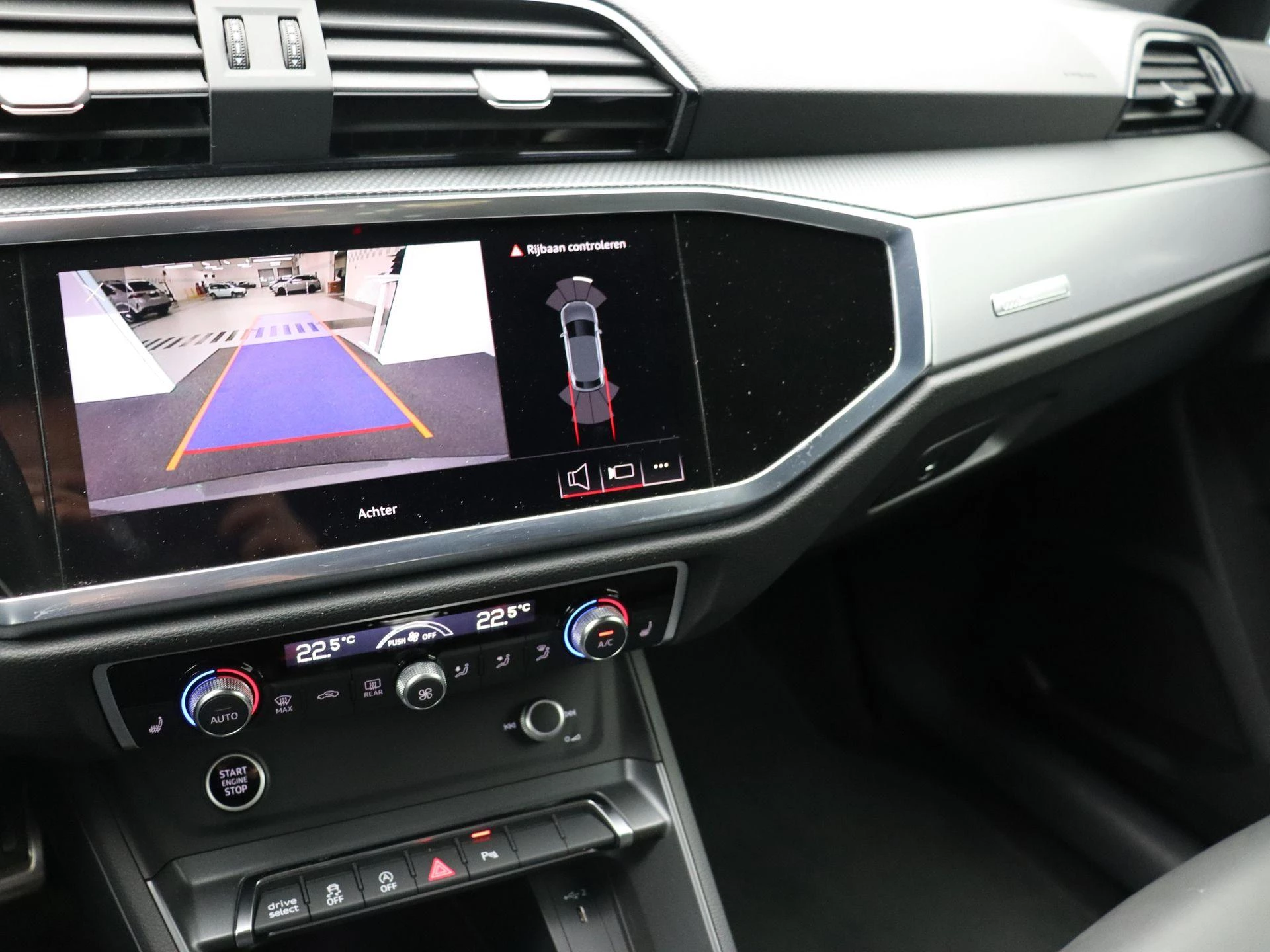 Audi-Q3-image-15