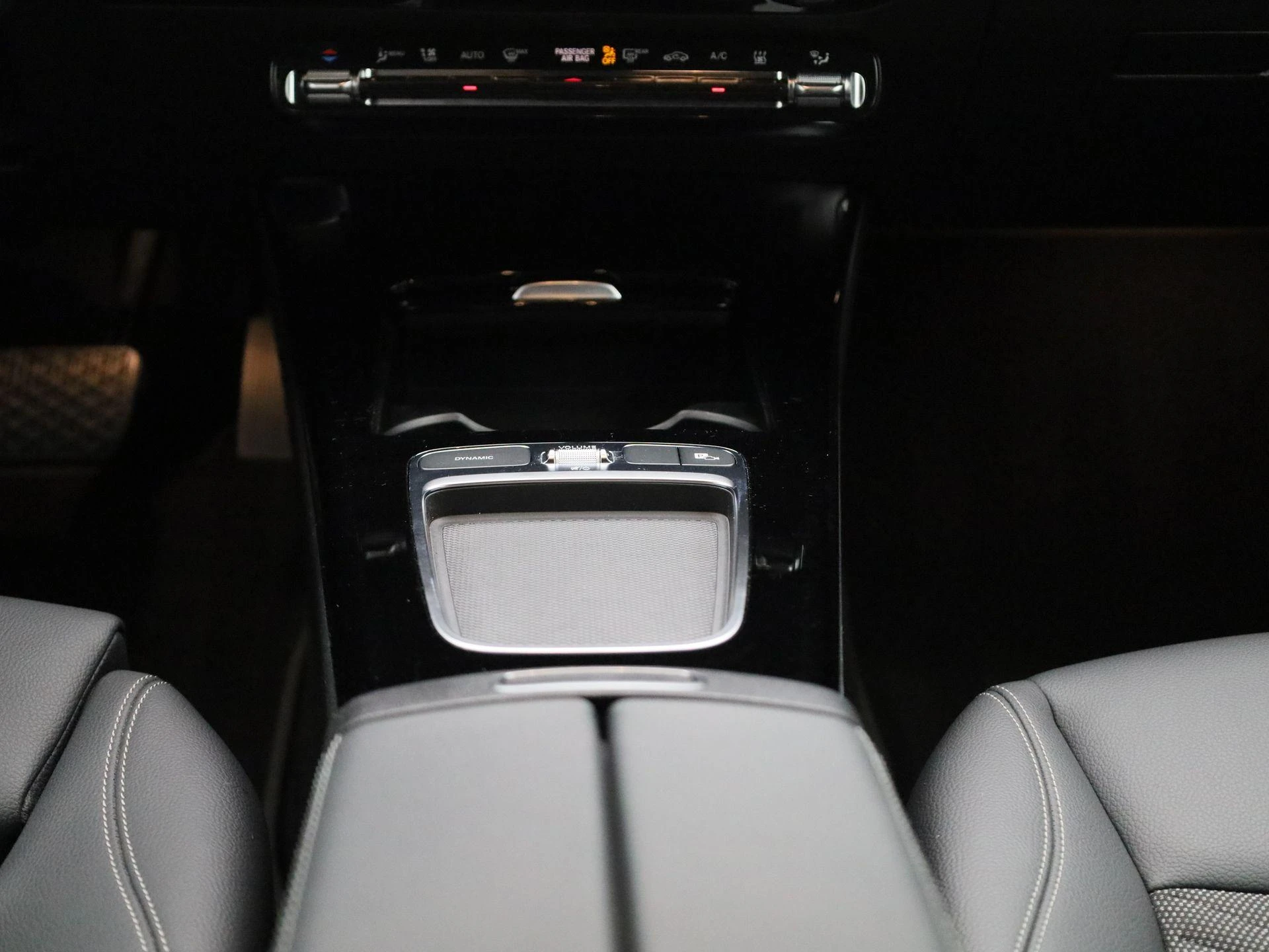 Mercedes-Benz-A-Klasse-image-9