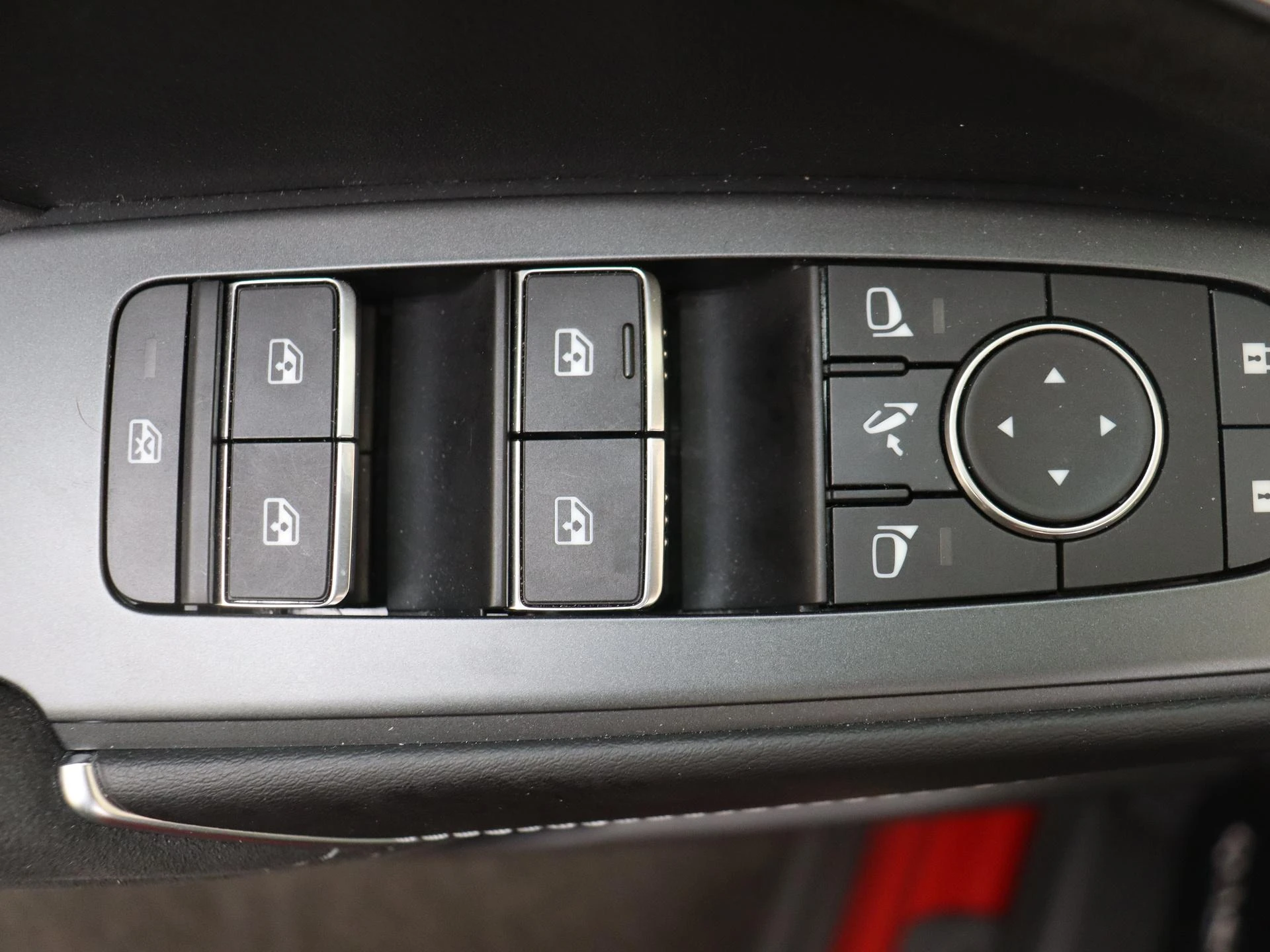 Nissan-QASHQAI-image-25