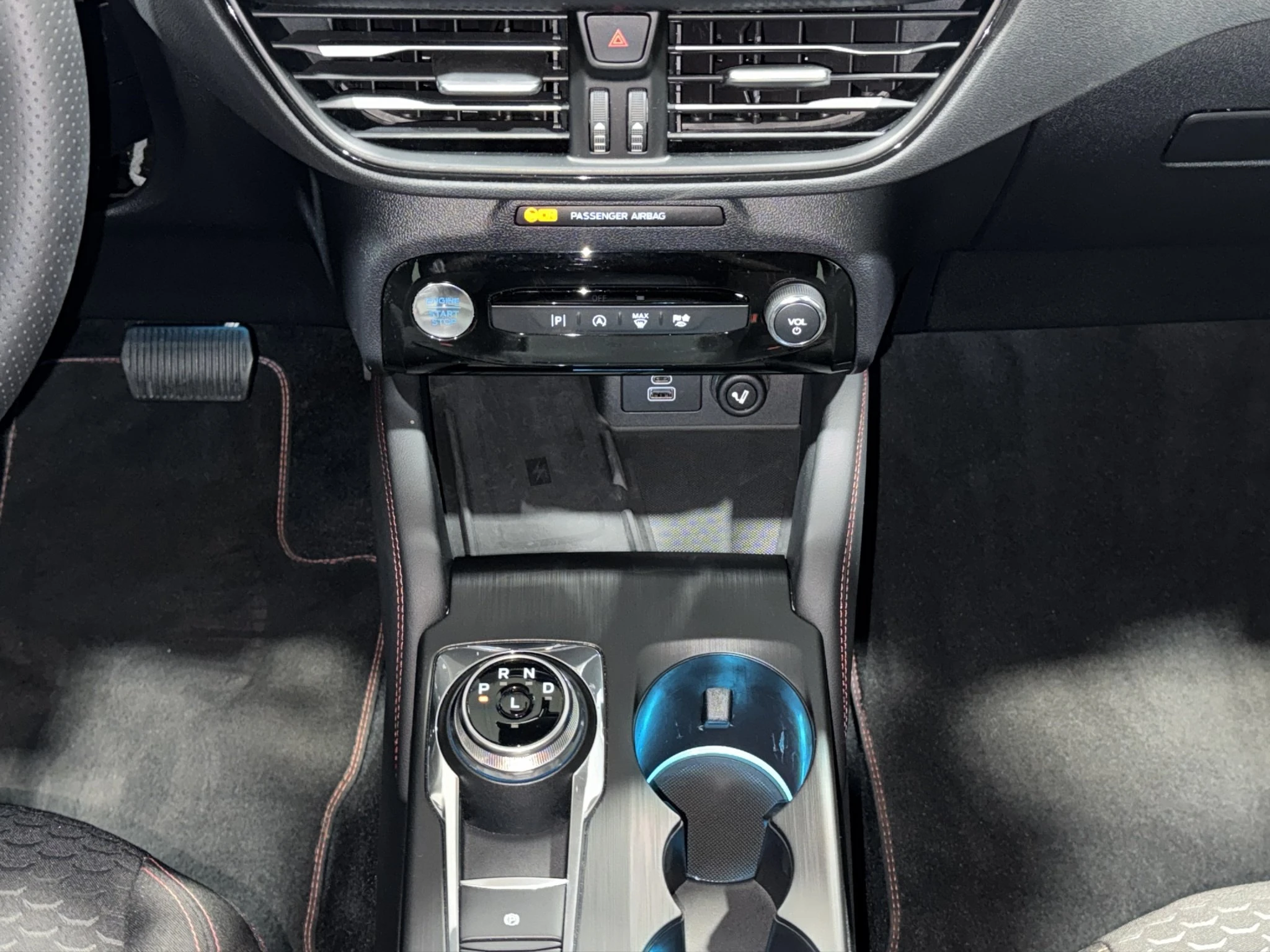 Ford-Kuga-image-13