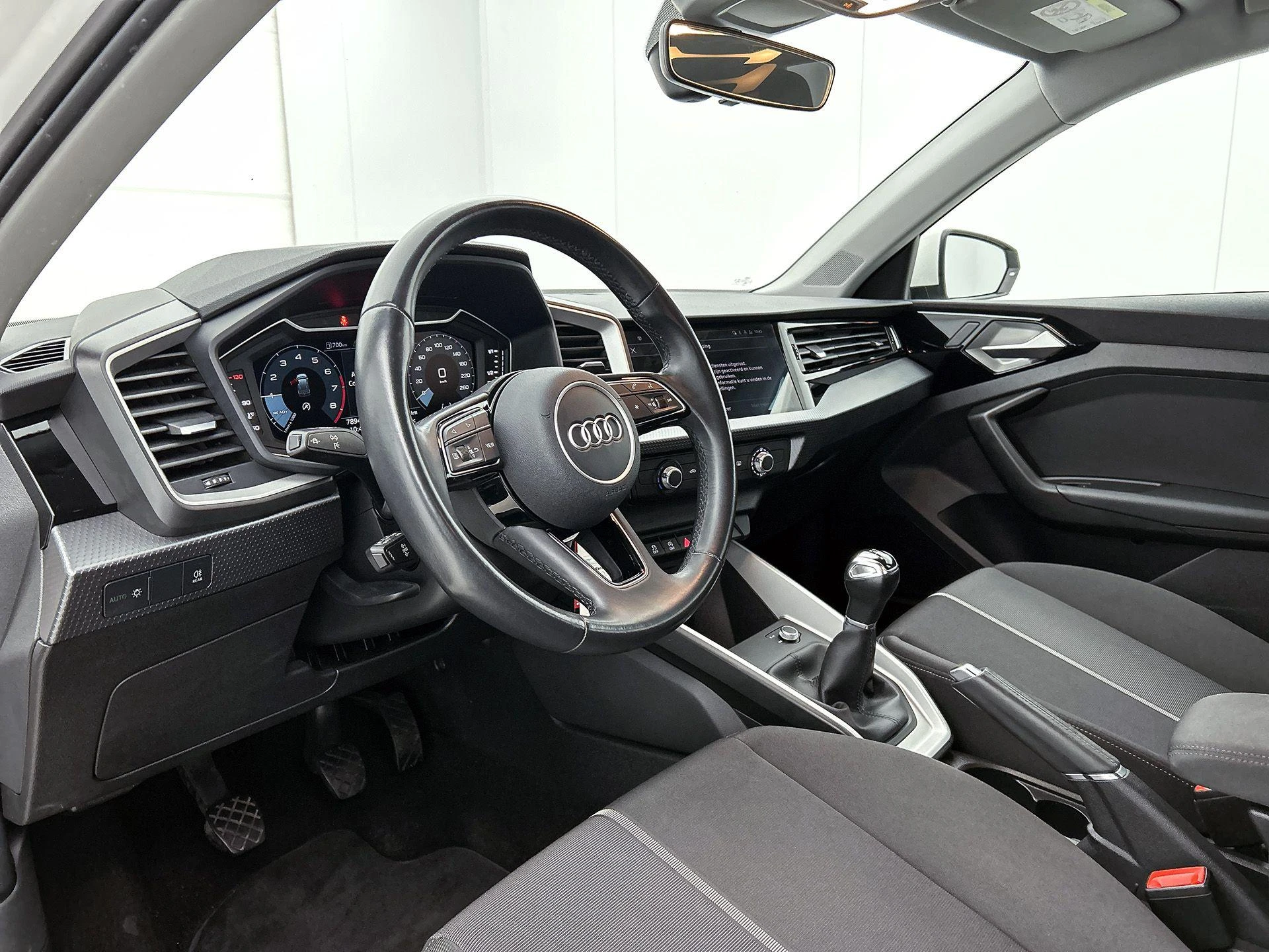 Audi-A1 Sportback-image-7