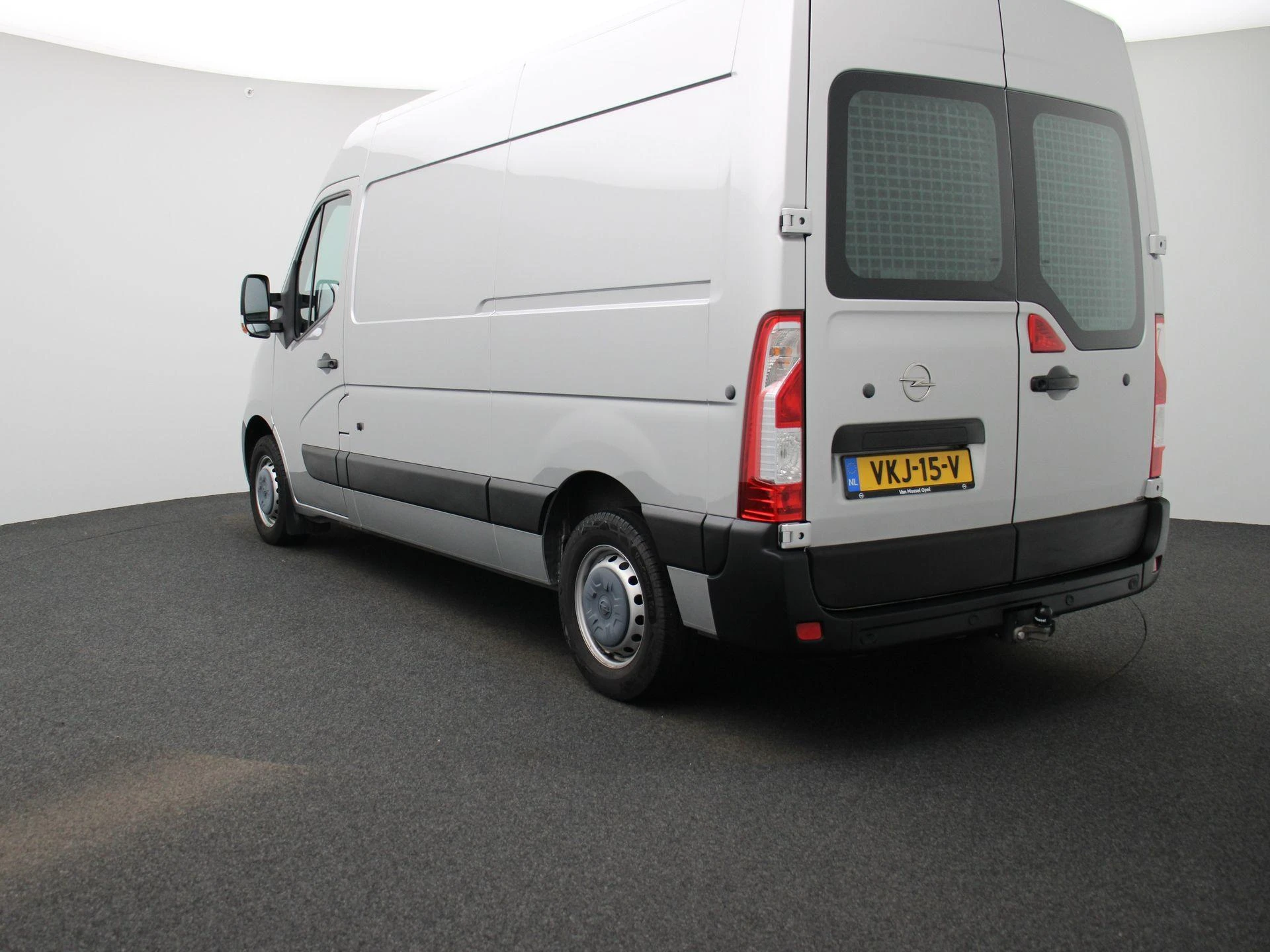 Opel-Movano-image-1