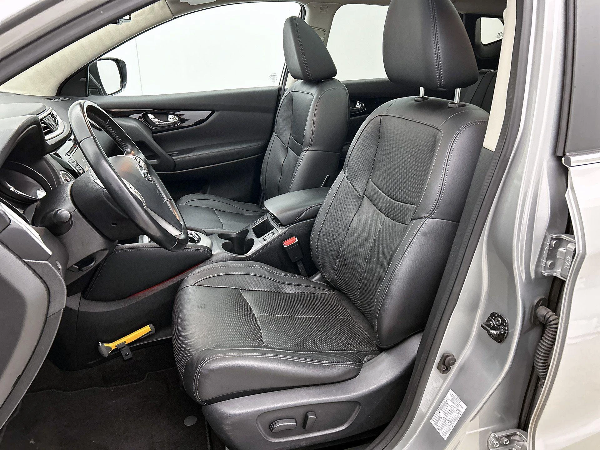 Nissan-QASHQAI-image-40