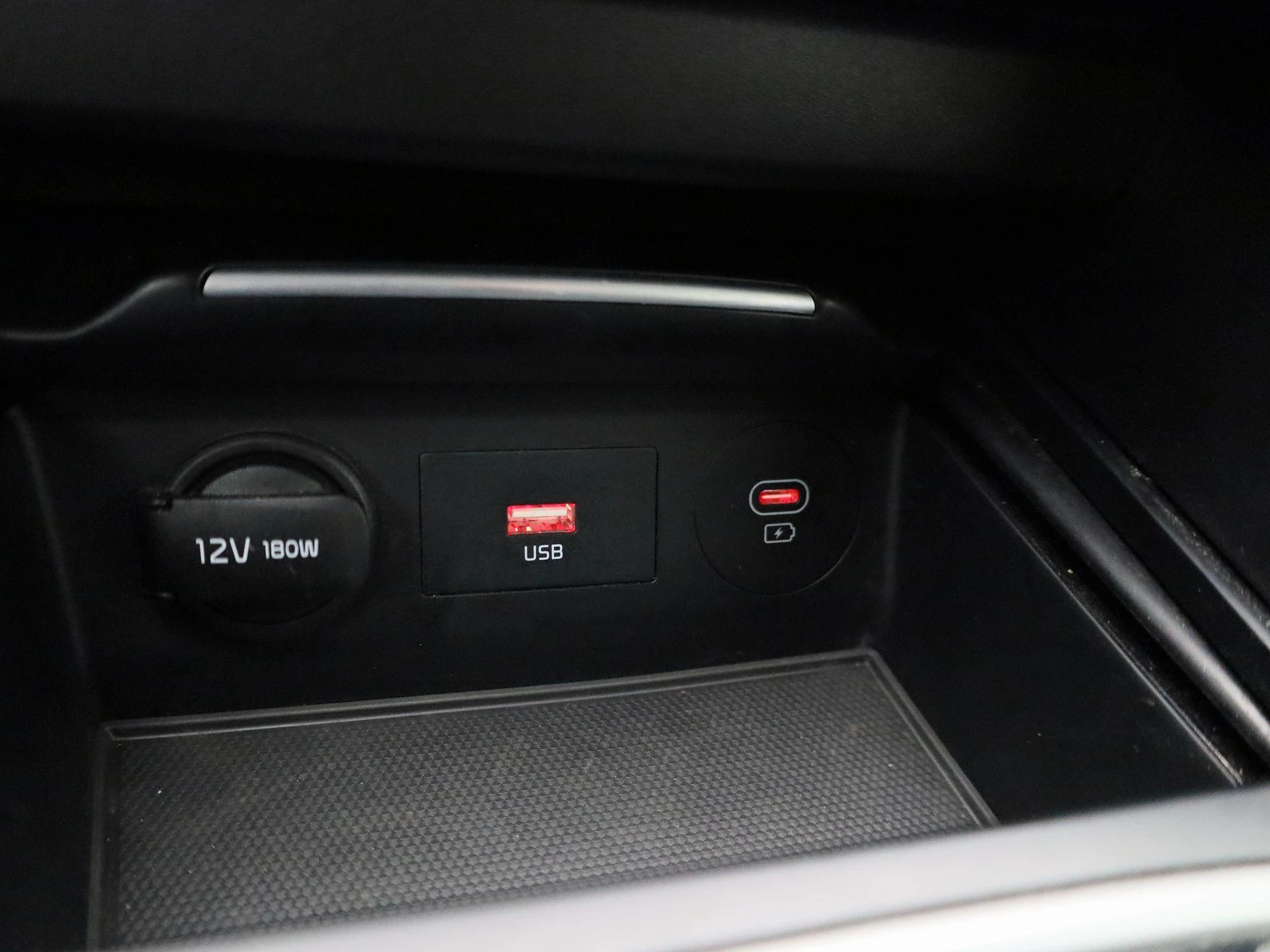 Kia-Ceed Sportswagon-image-22