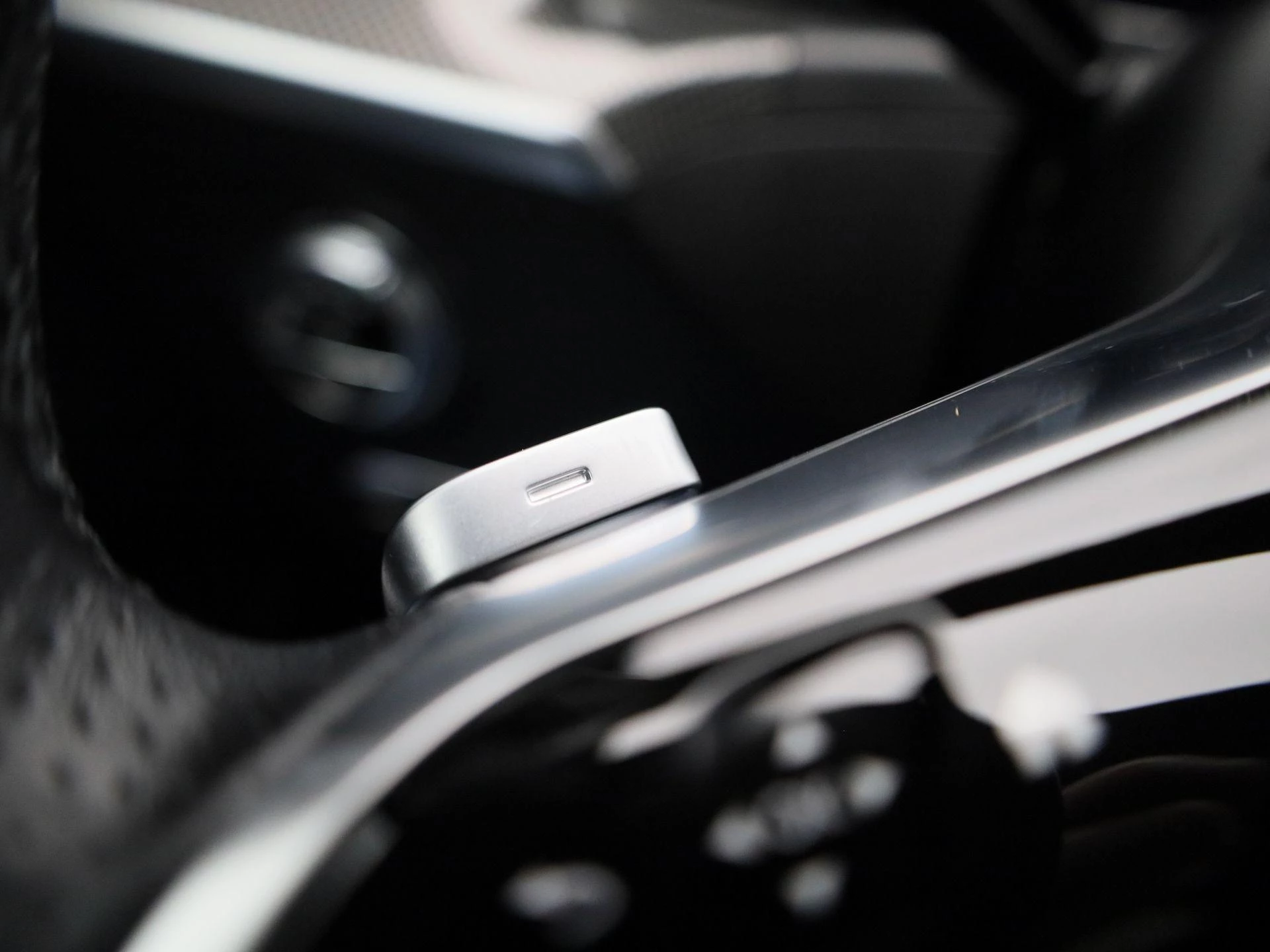 Mercedes-Benz-C-Klasse-image-26