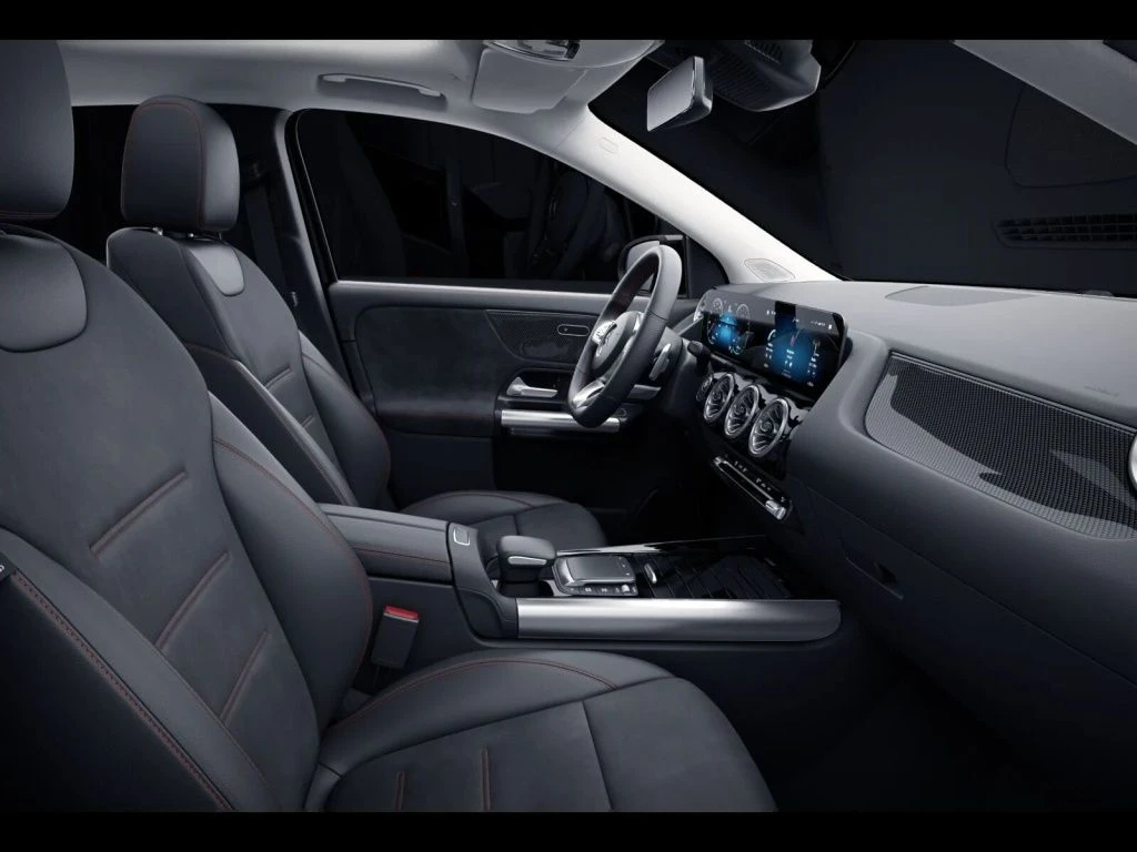 Mercedes-Benz-GLA 250 e-image-10
