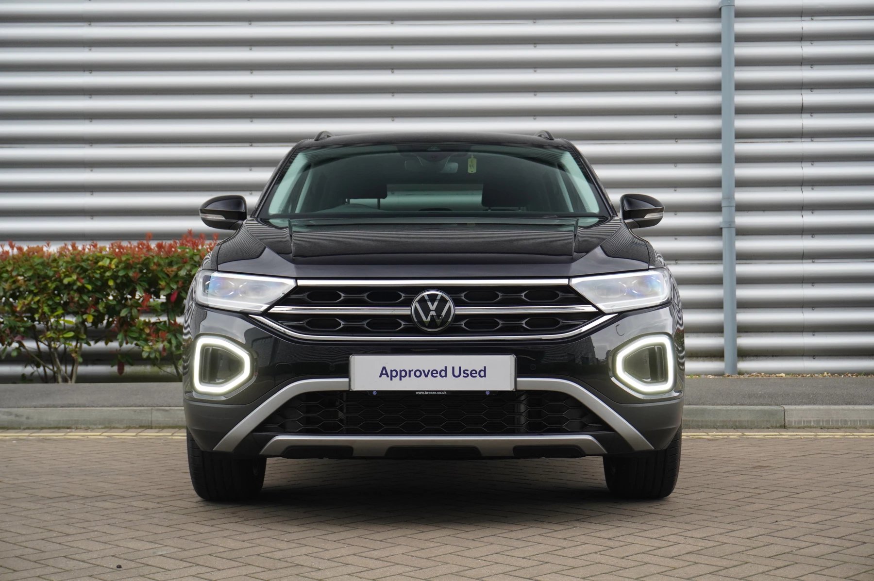 Volkswagen-T-Roc-image-6