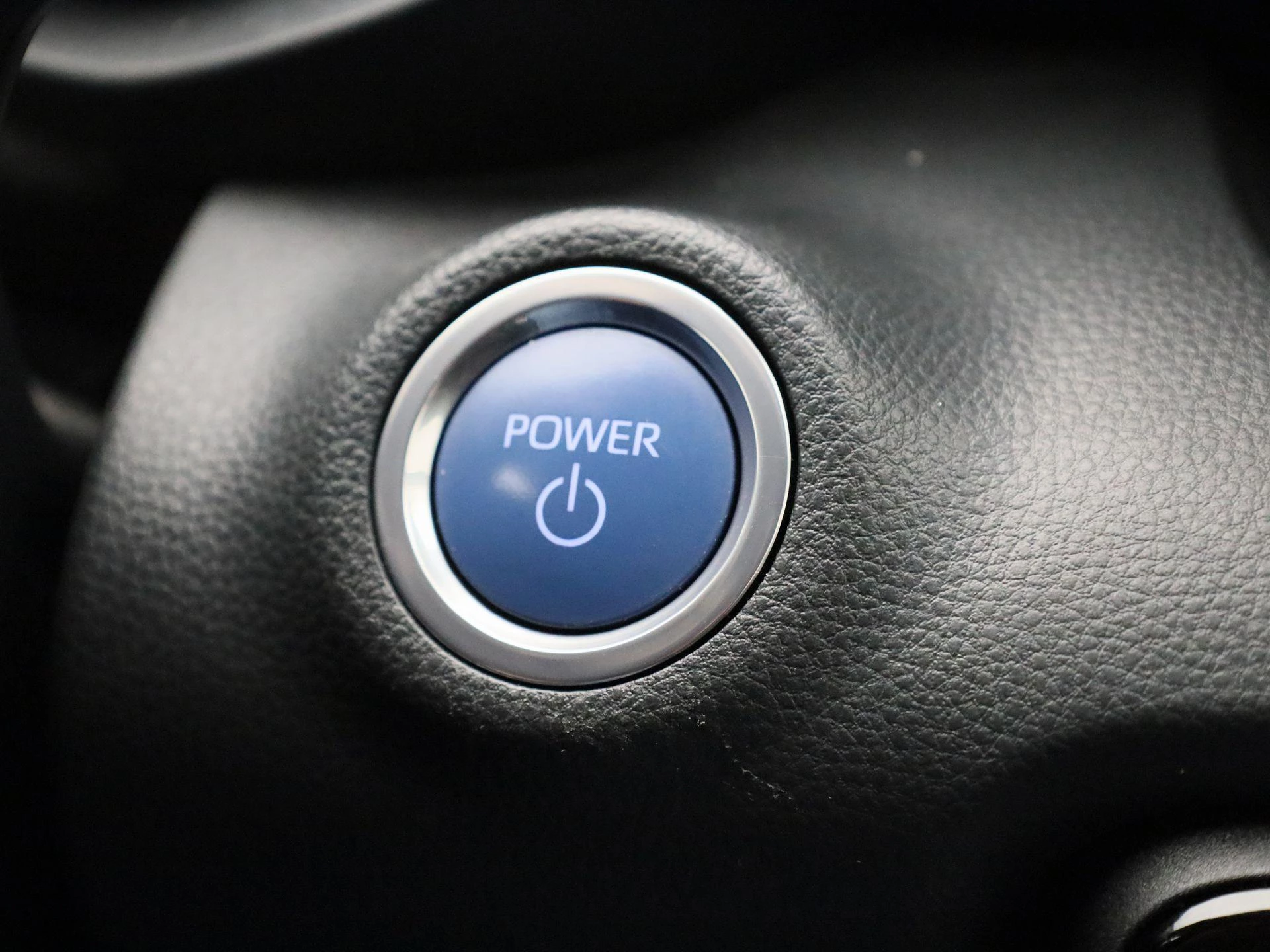 Toyota Yaris 1.5 Hybrid Business Plus