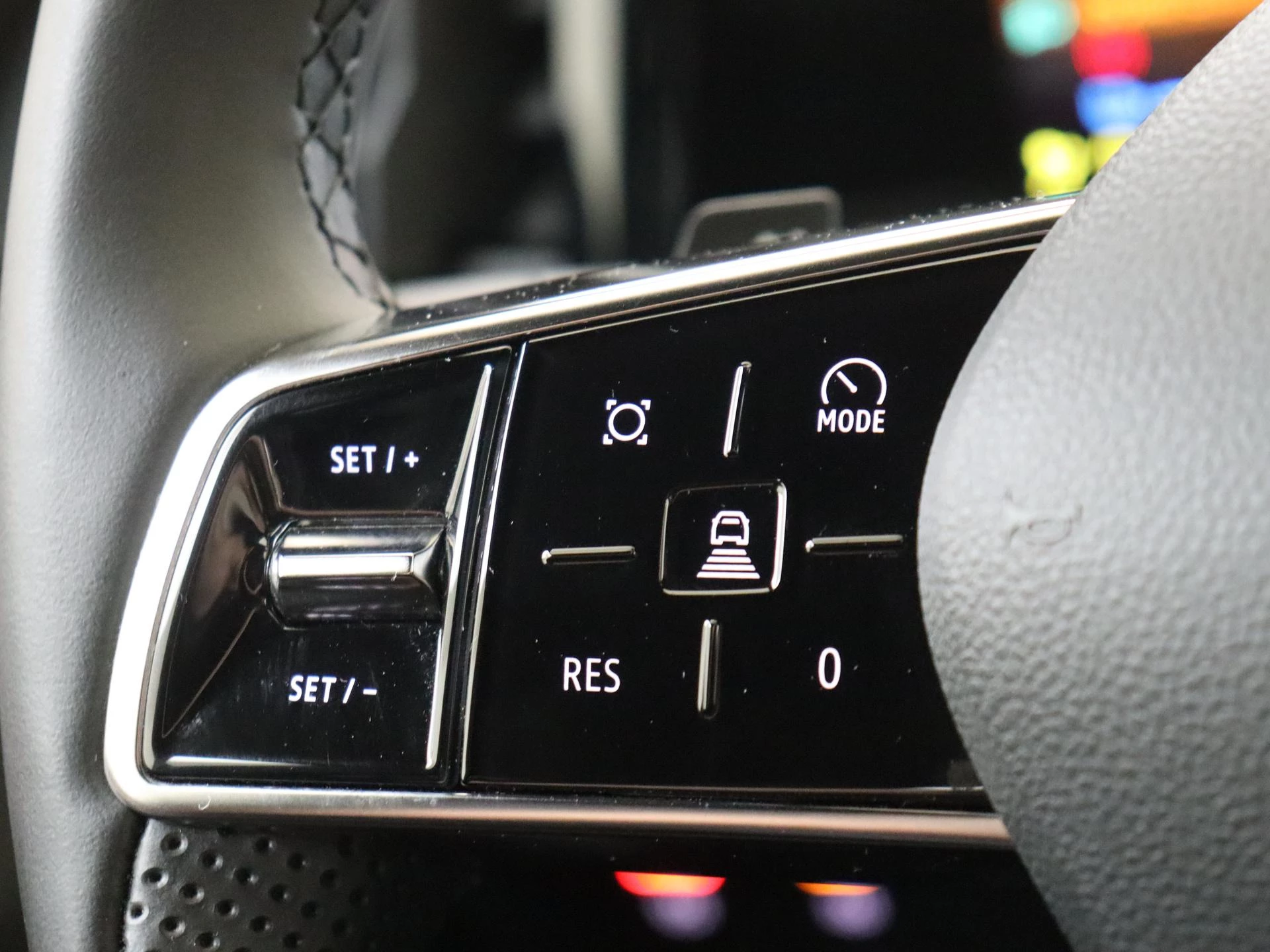 Renault-Megane E-Tech-image-14