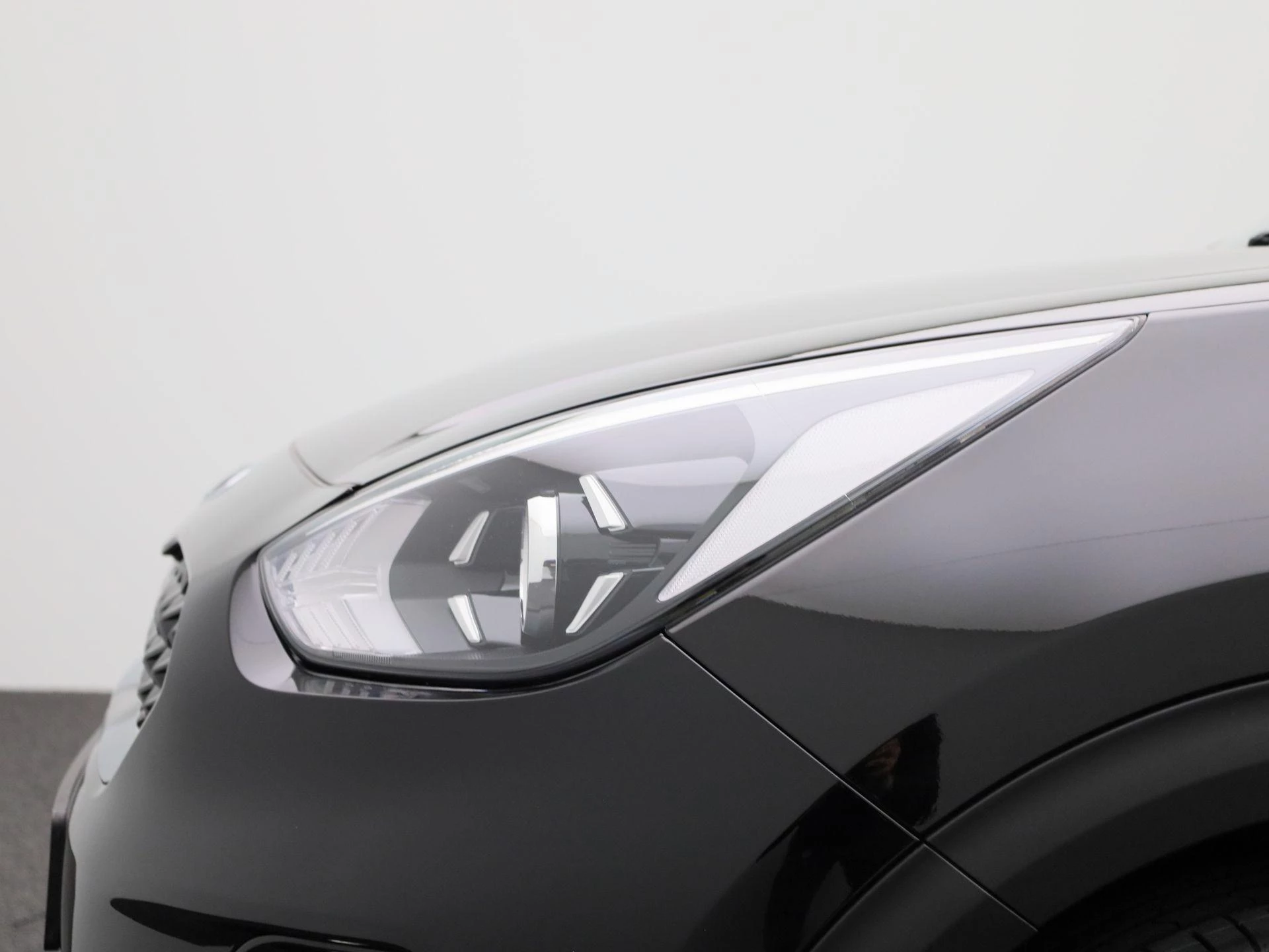 Kia-Niro-image-14