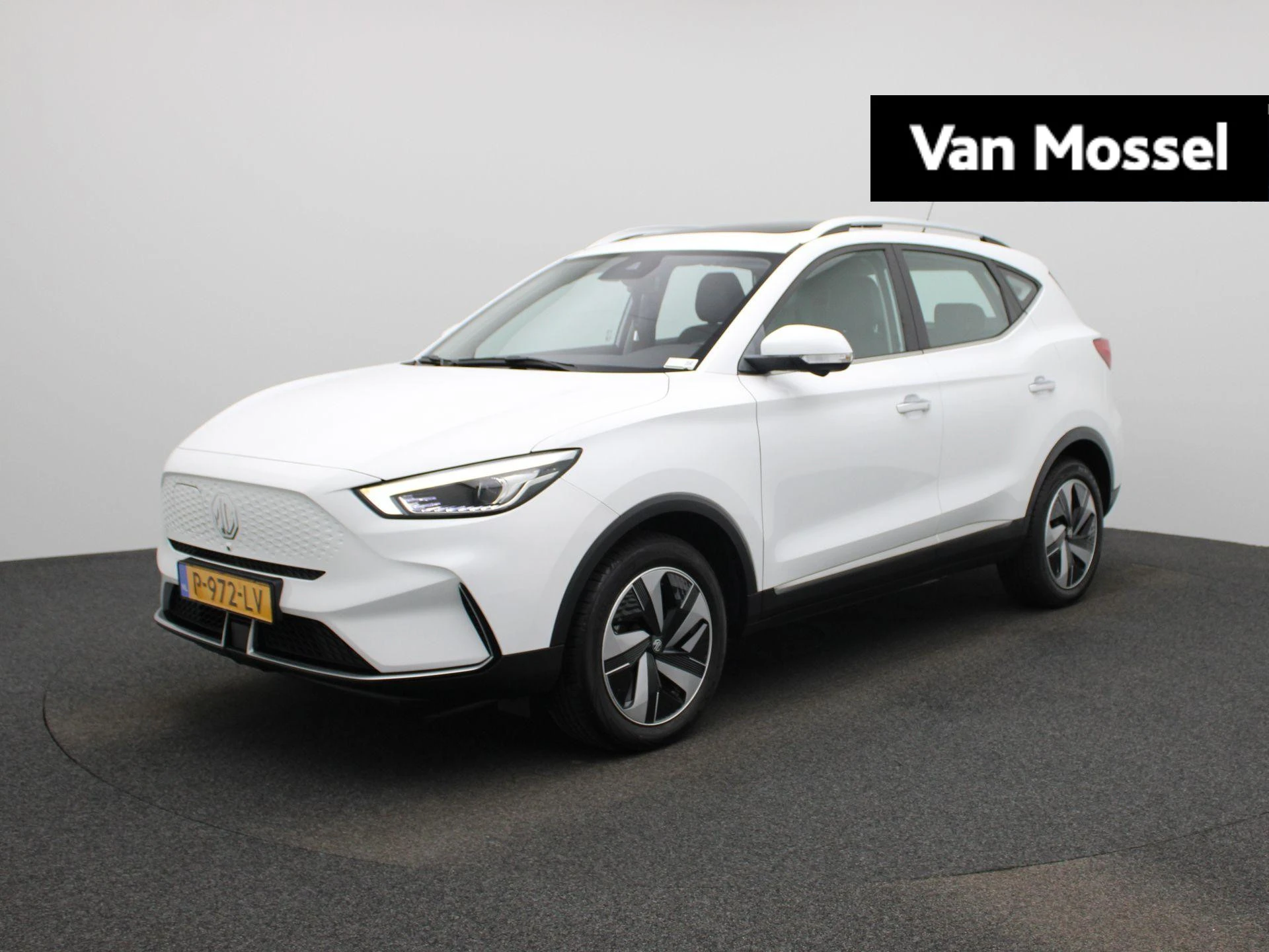 MG-ZS EV-image-0