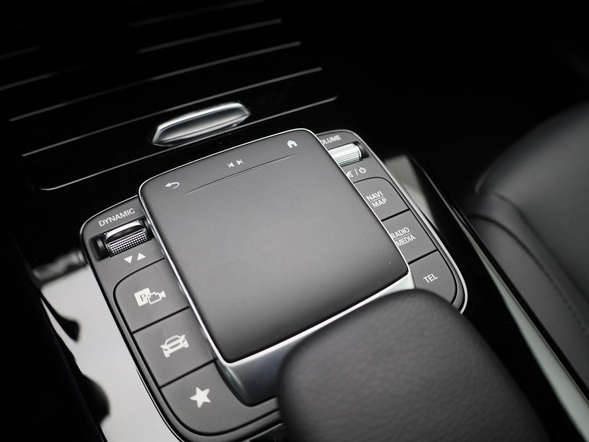 Mercedes-Benz-A-Klasse-image-18