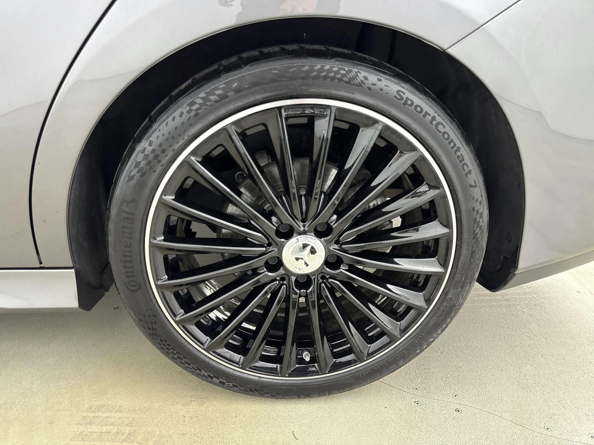 Mercedes-Benz-CLA-image-15