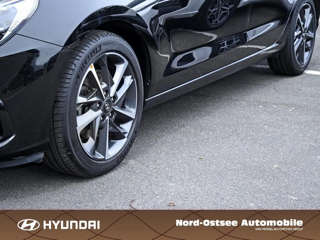 Hyundai i30 1.0 T-GDI CONNECT & GO SHZ LHZ LED NAVI