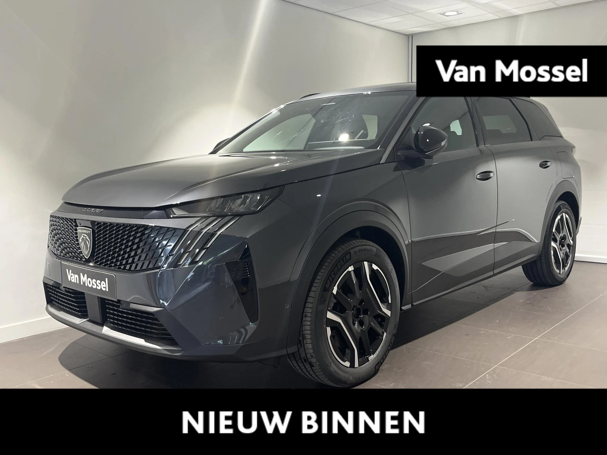 Peugeot-e-5008-image-0