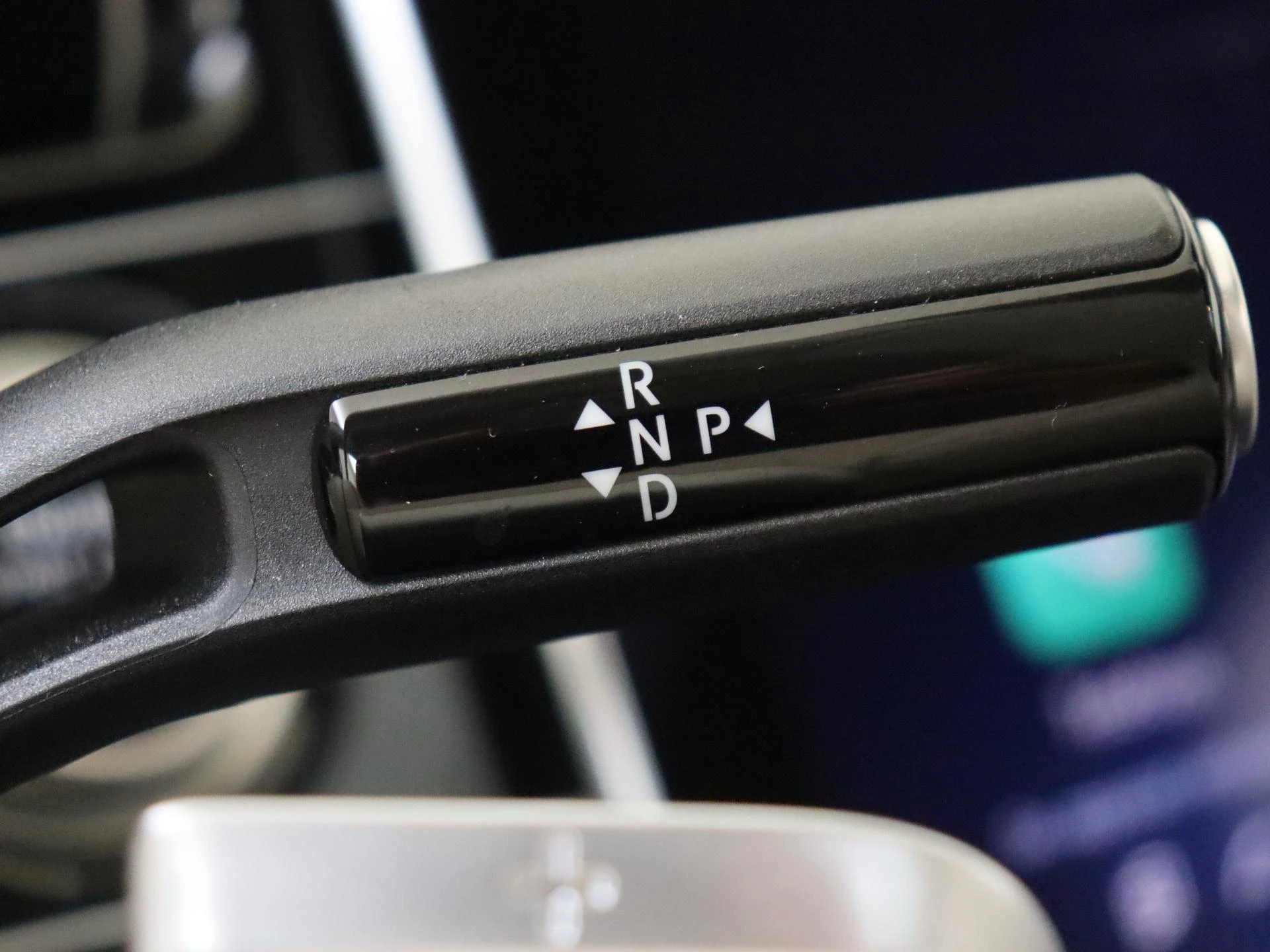 Mercedes-Benz-E-Klasse-image-18