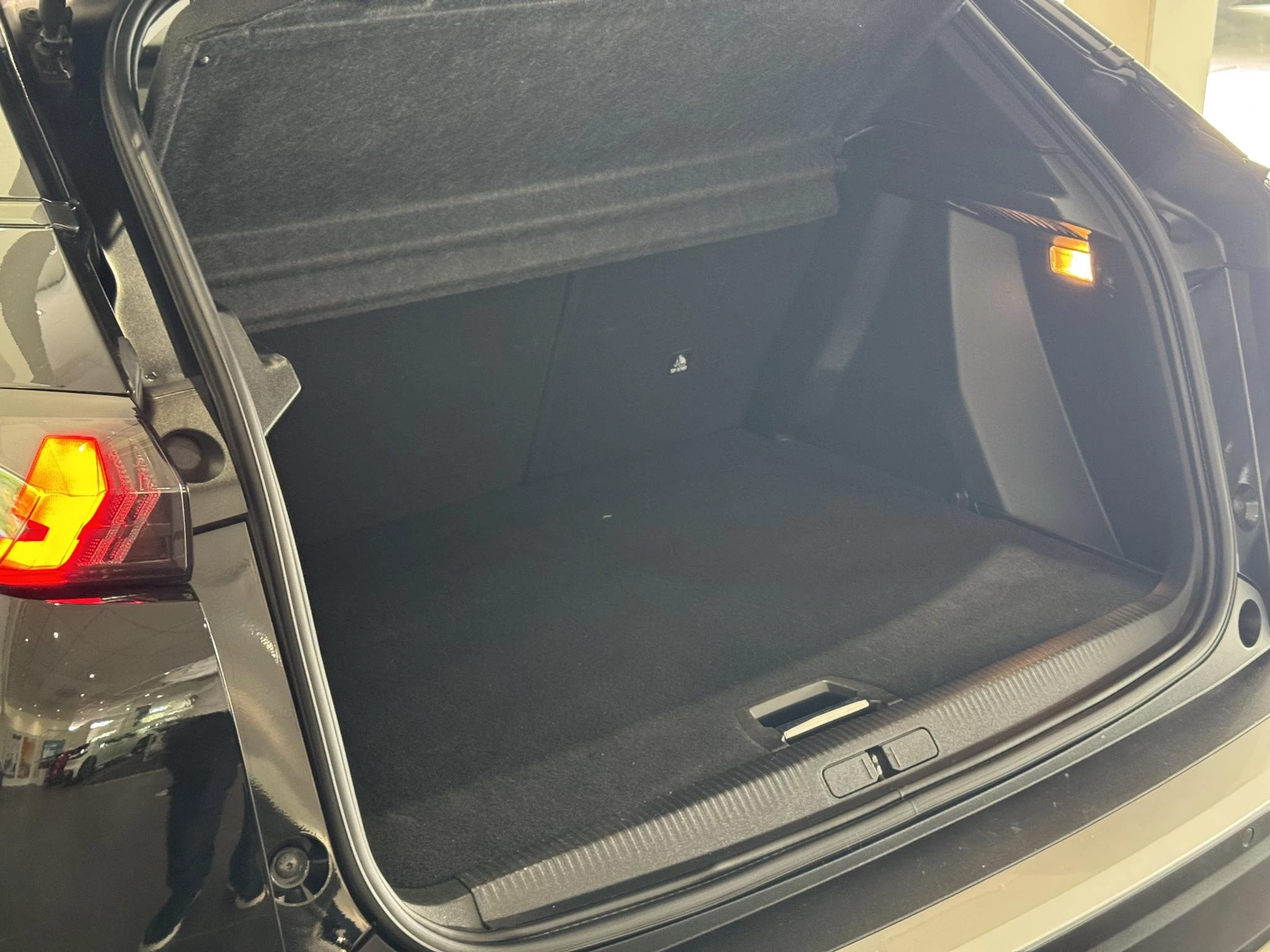 Peugeot-2008-image-8