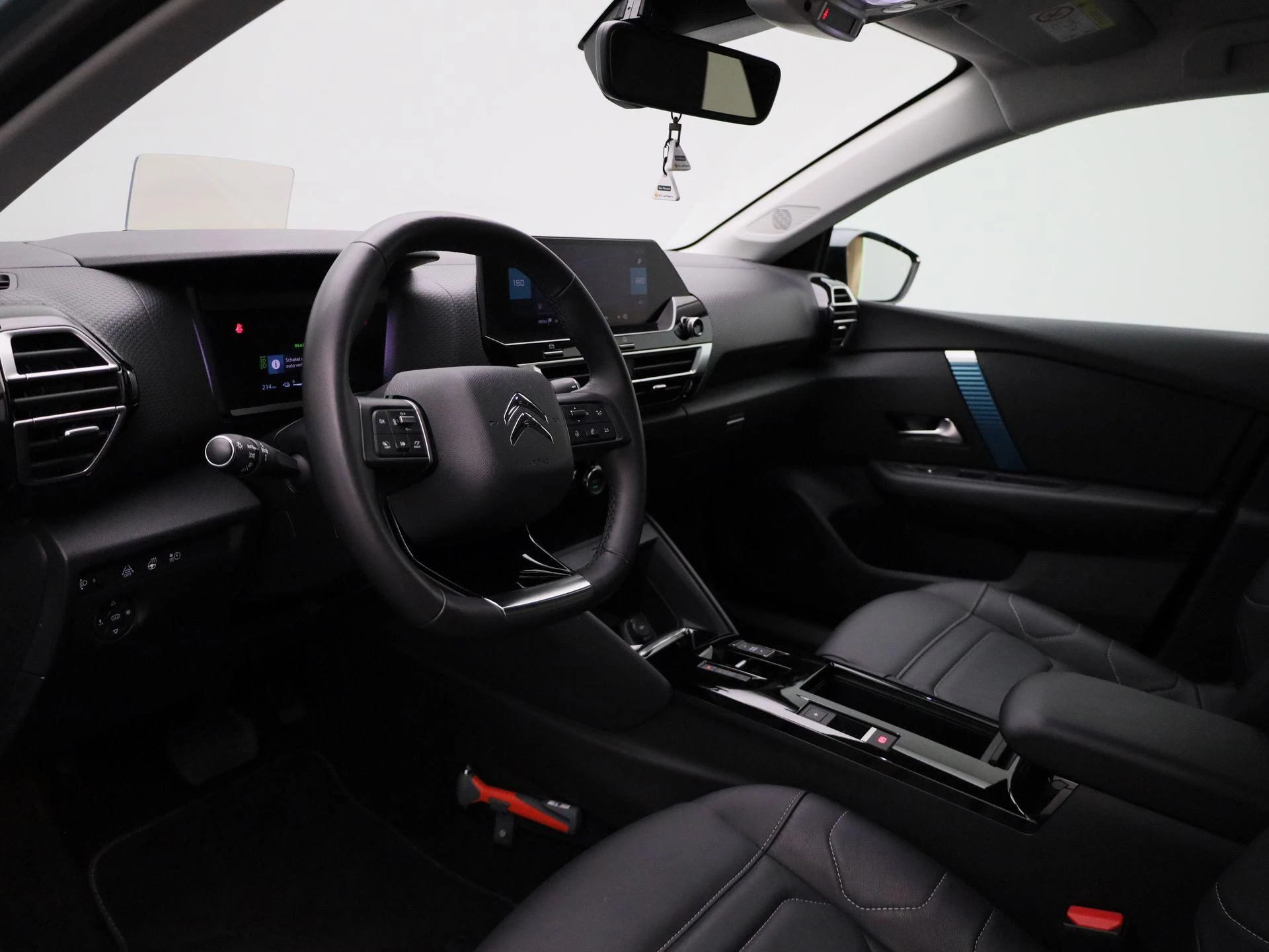 Citroën-ë-C4-image-28