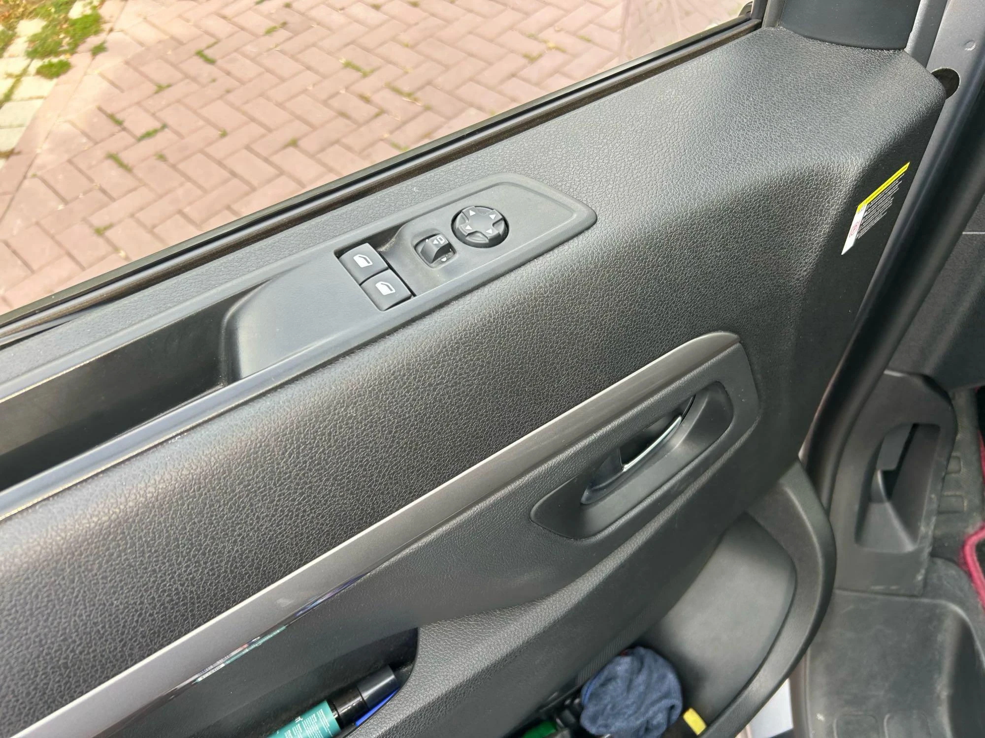 Opel-Vivaro-image-14