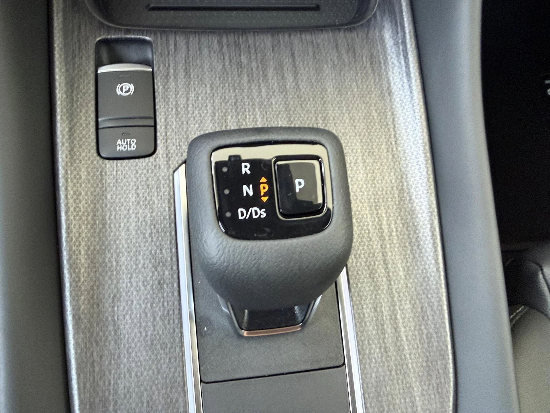 Nissan-QASHQAI-image-13