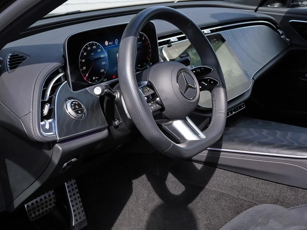 Mercedes-Benz-E-Klasse 200-image-9
