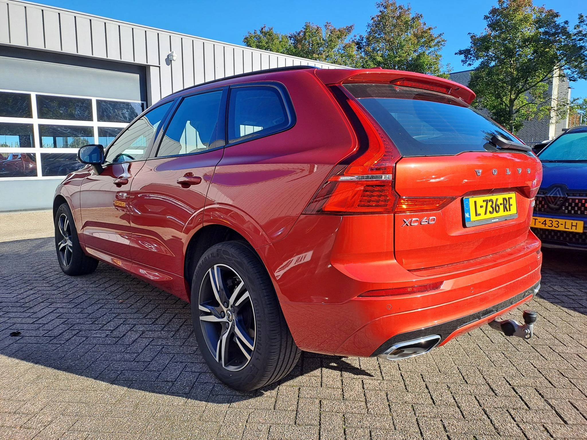 Volvo-XC60-image-2