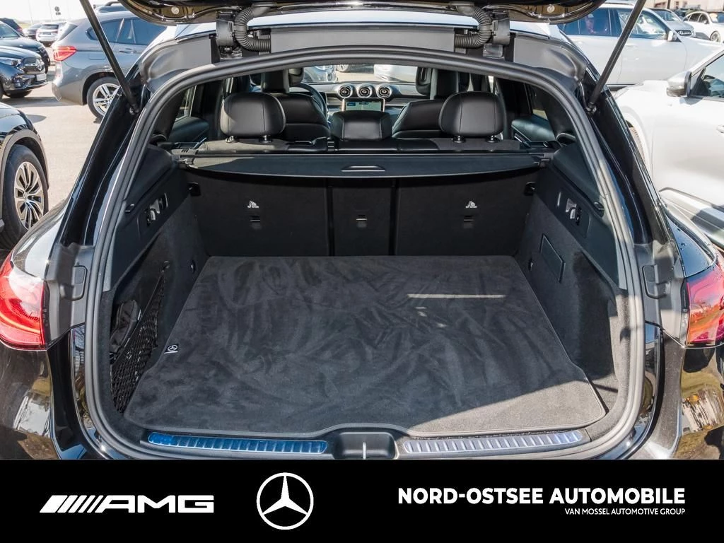Mercedes-Benz GLC 300 d 4M AMG AHK DISTRONIC MBUX SHZ KEYLESS AMG LineX254 GLC 300 d 4M AMG AHK DISTRONIC MBUX SHZ KEYLESS AMG Line