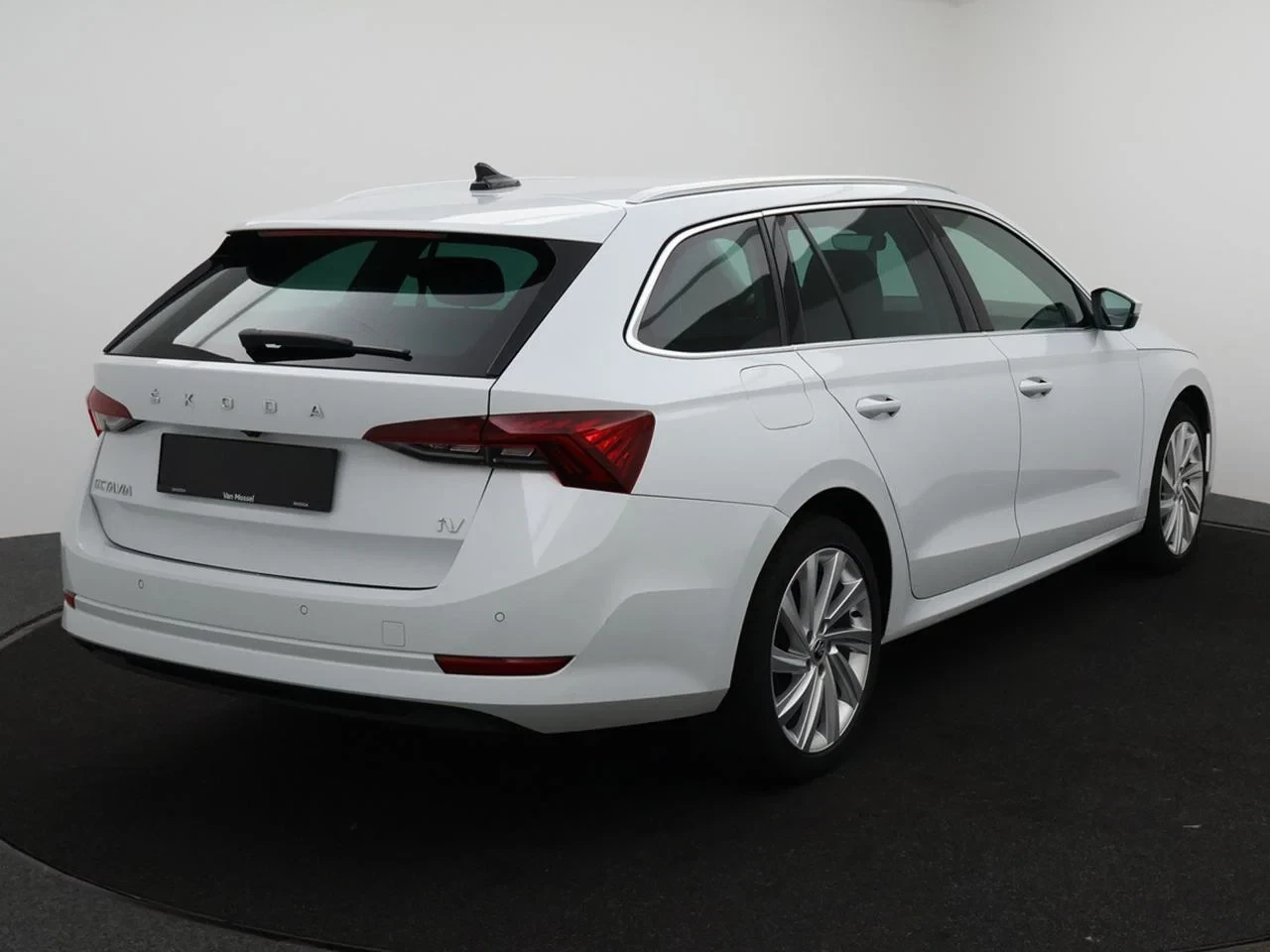 Škoda Octavia Combi PHEV Octavia PHEV 1.4TSI 204PK *AUTOMAAT*CAMERA*CRUISE*VIRTUAL COCKPIT*NAVI*APP-CONNECT*SFEERVERLICHTING*...*