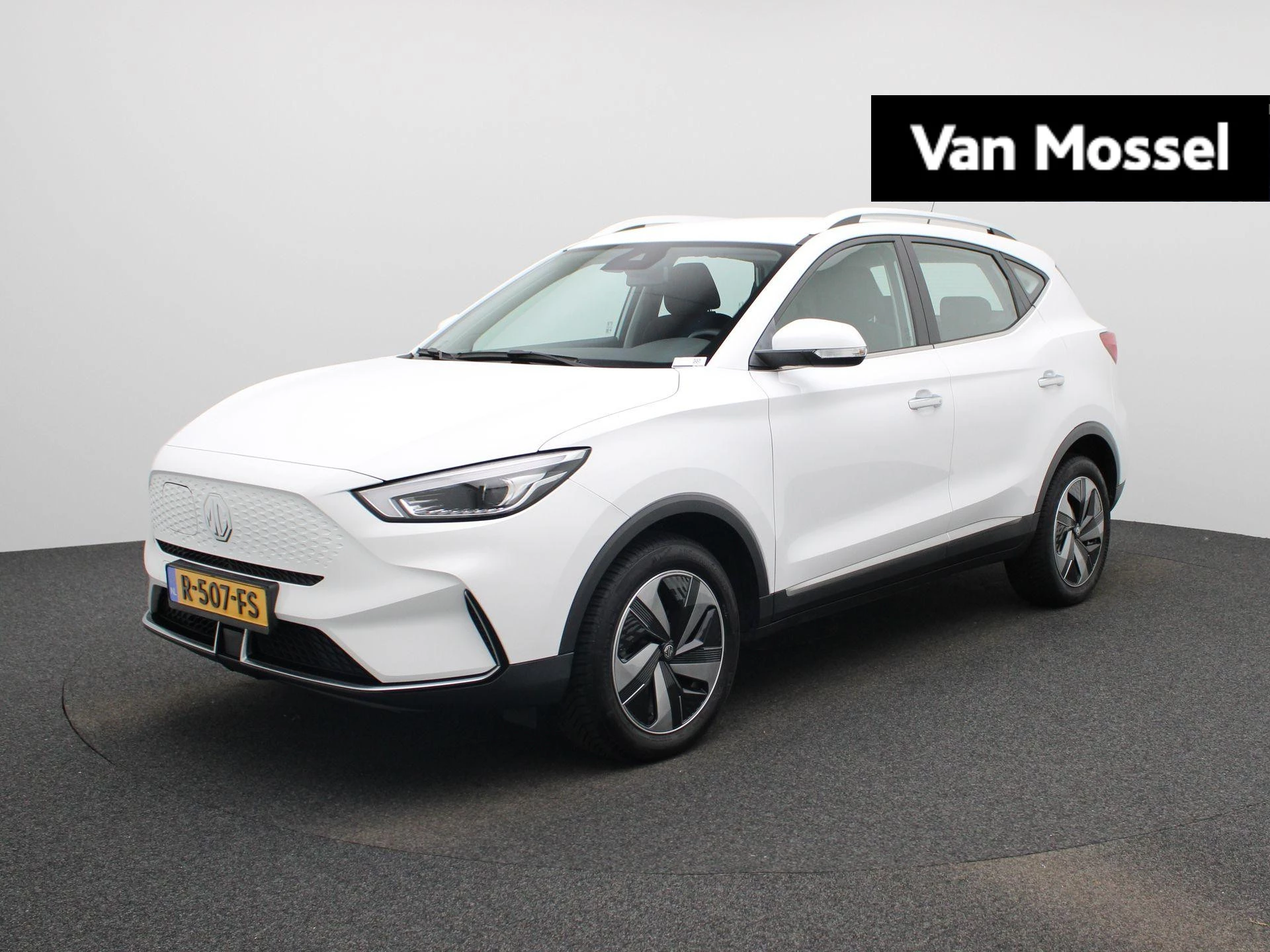 MG-ZS EV-image-0