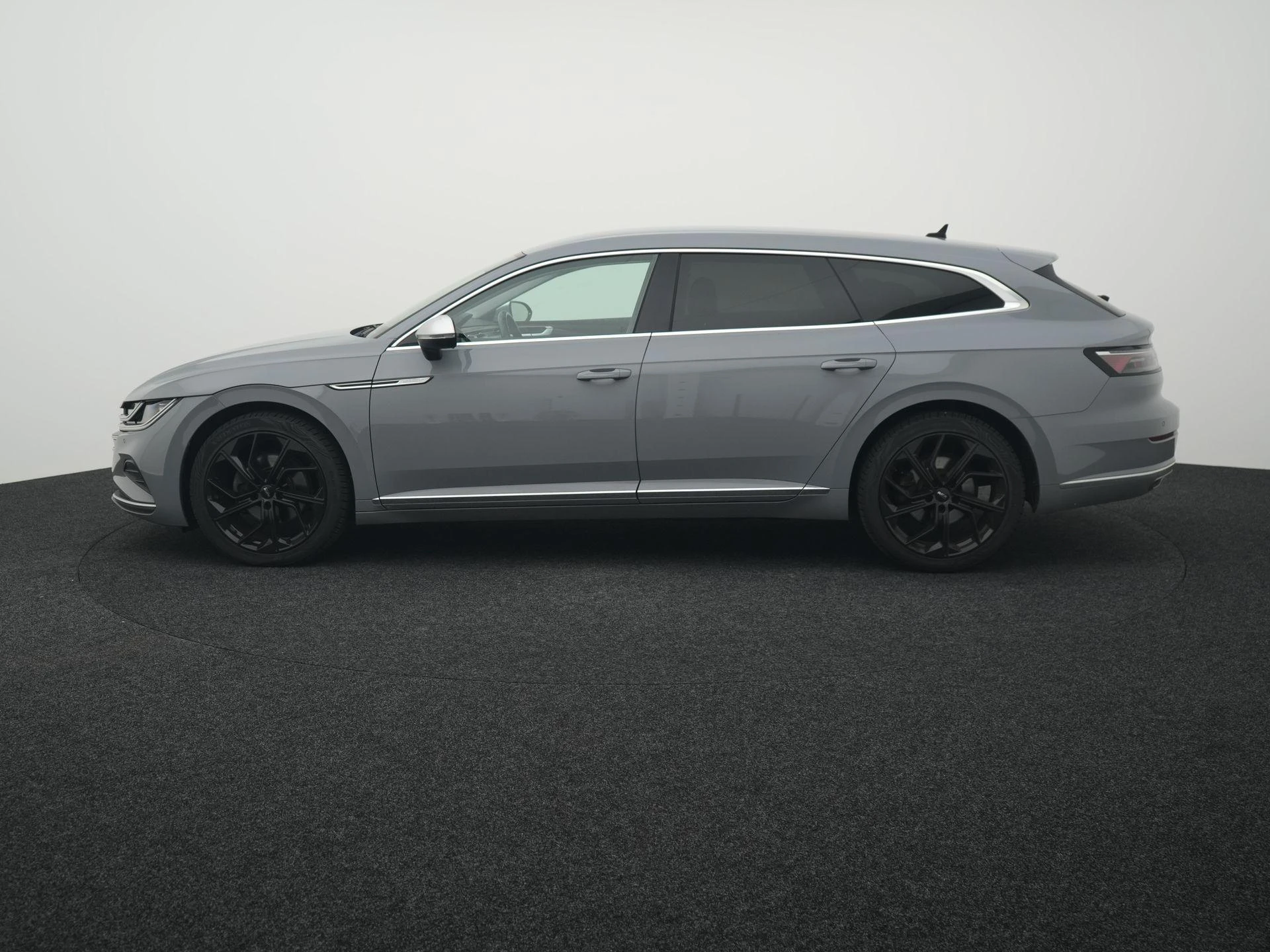 Volkswagen-Arteon-image-3