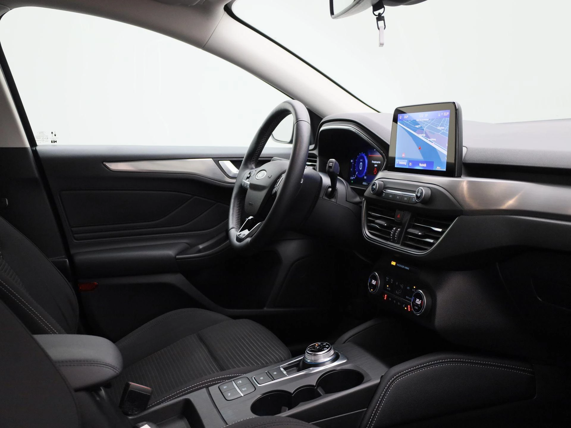 Ford Focus Wagon 1.0 EcoBoost Titanium X Business