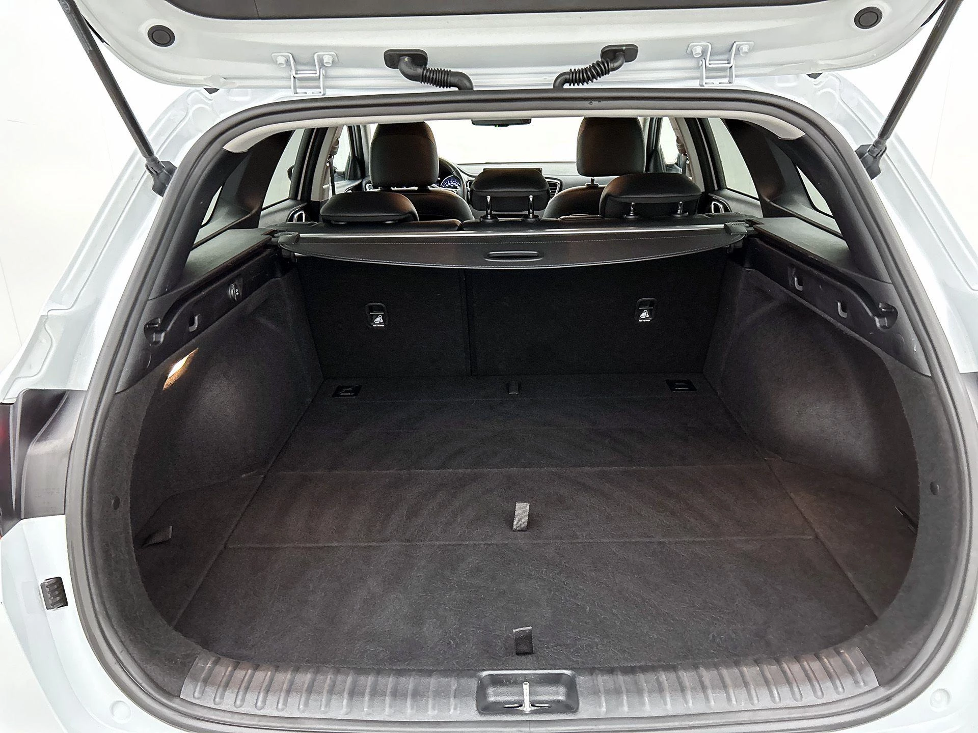 Kia-Ceed Sportswagon-image-27