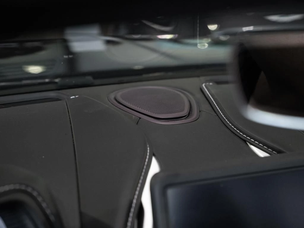 Aston Martin V8 Volante DB11 Aston Martin Hamburg
