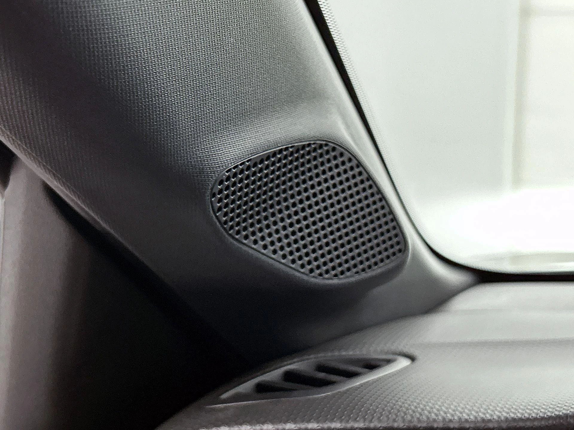 Opel-Corsa-image-11