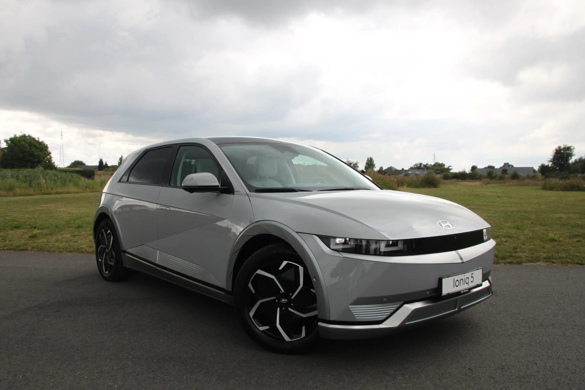 Hyundai-IONIQ 5-image-2