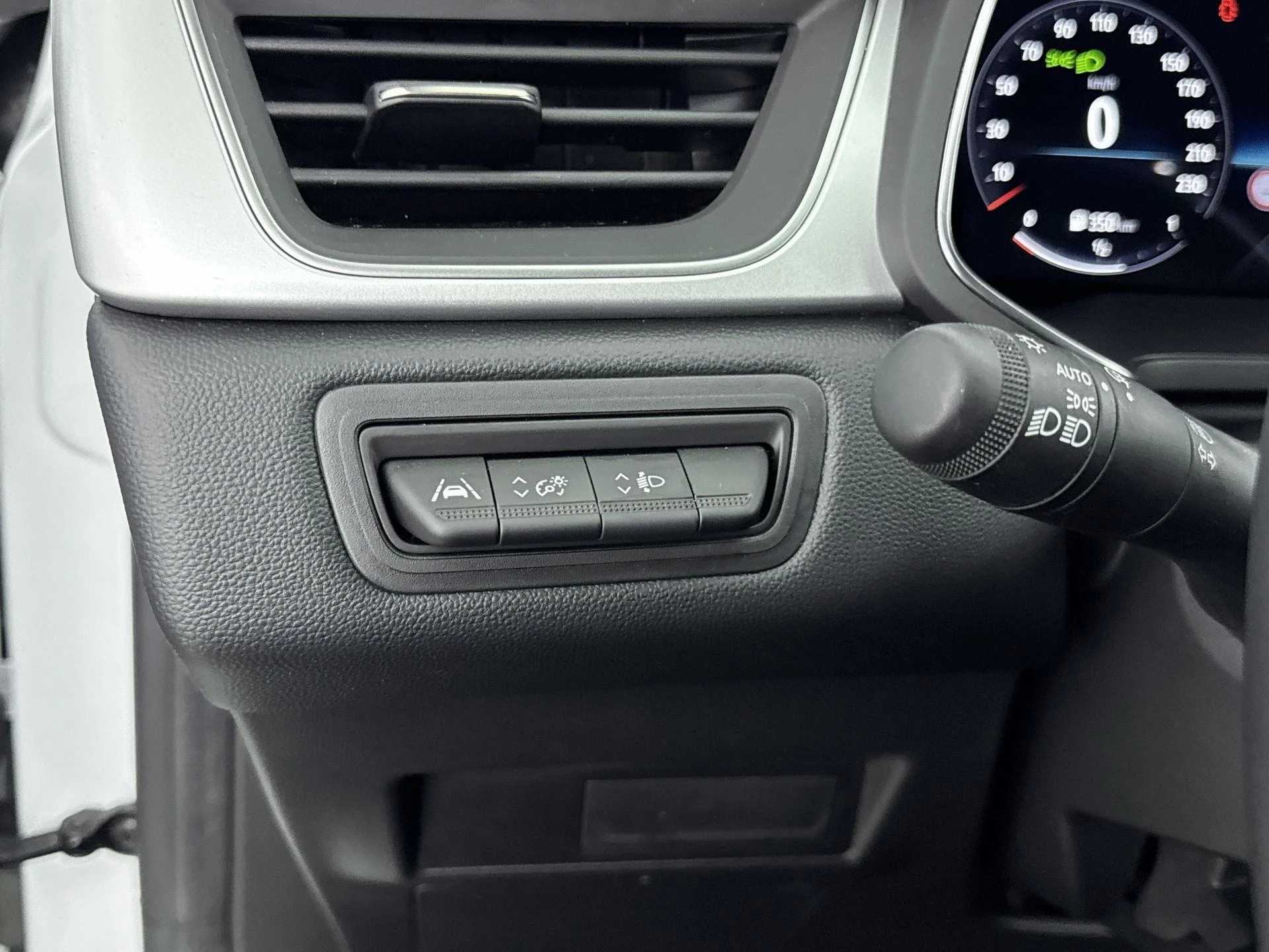 Renault-Captur-image-23