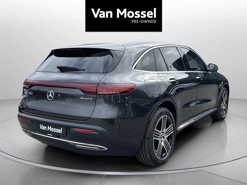 Mercedes-Benz-EQC-image-4