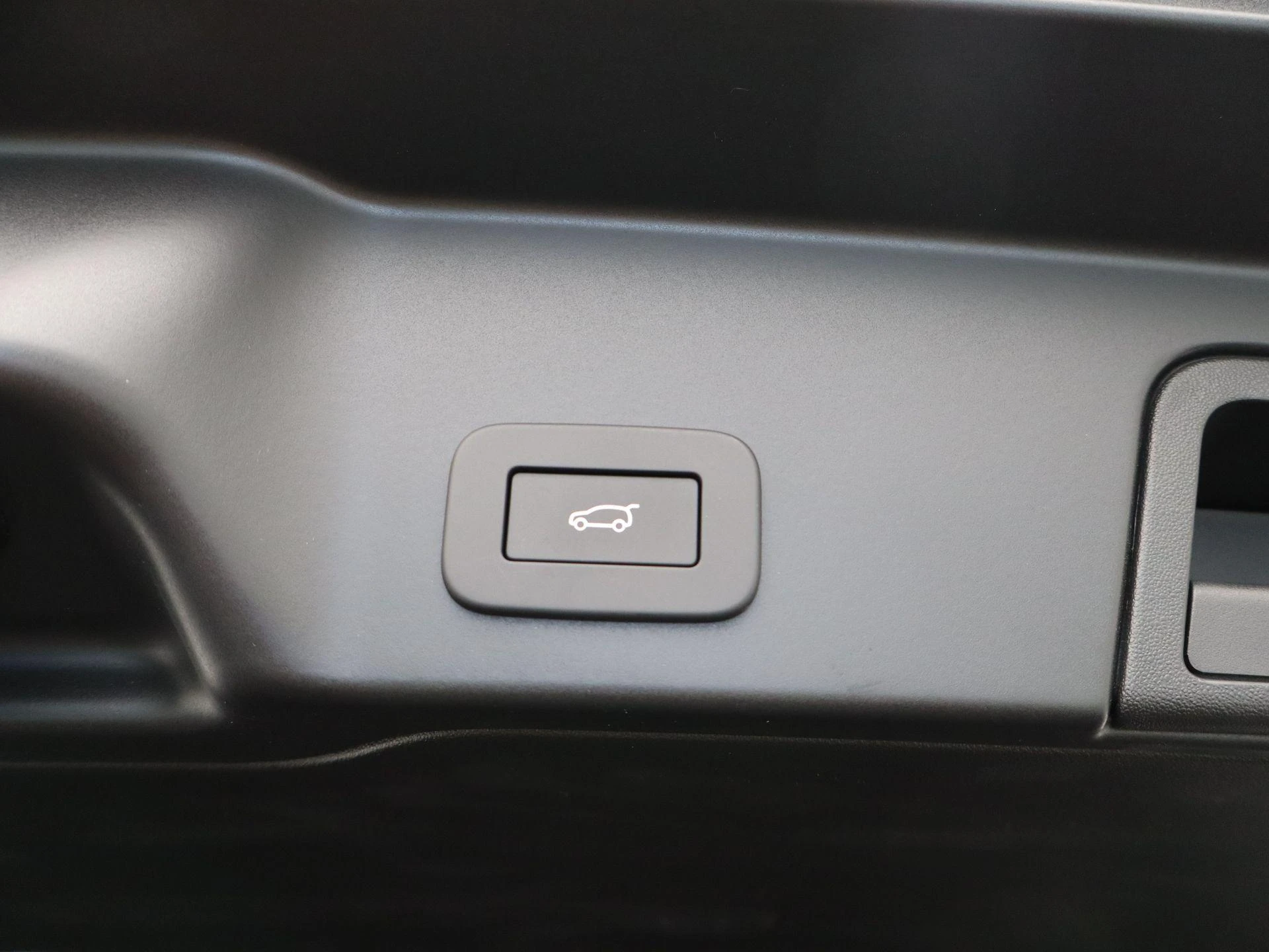 Land Rover-Range Rover Evoque-image-38