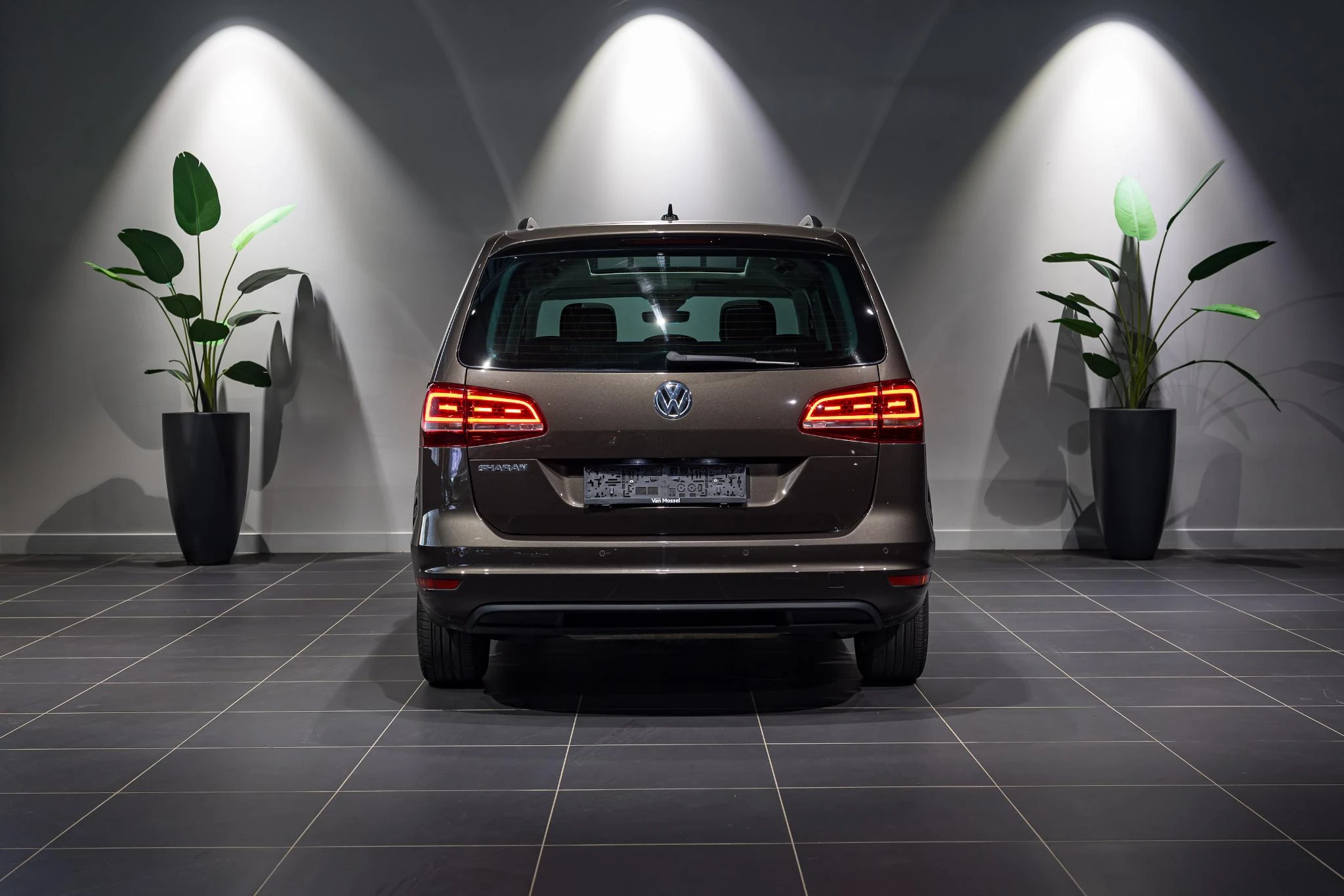 Volkswagen-Sharan-image-4