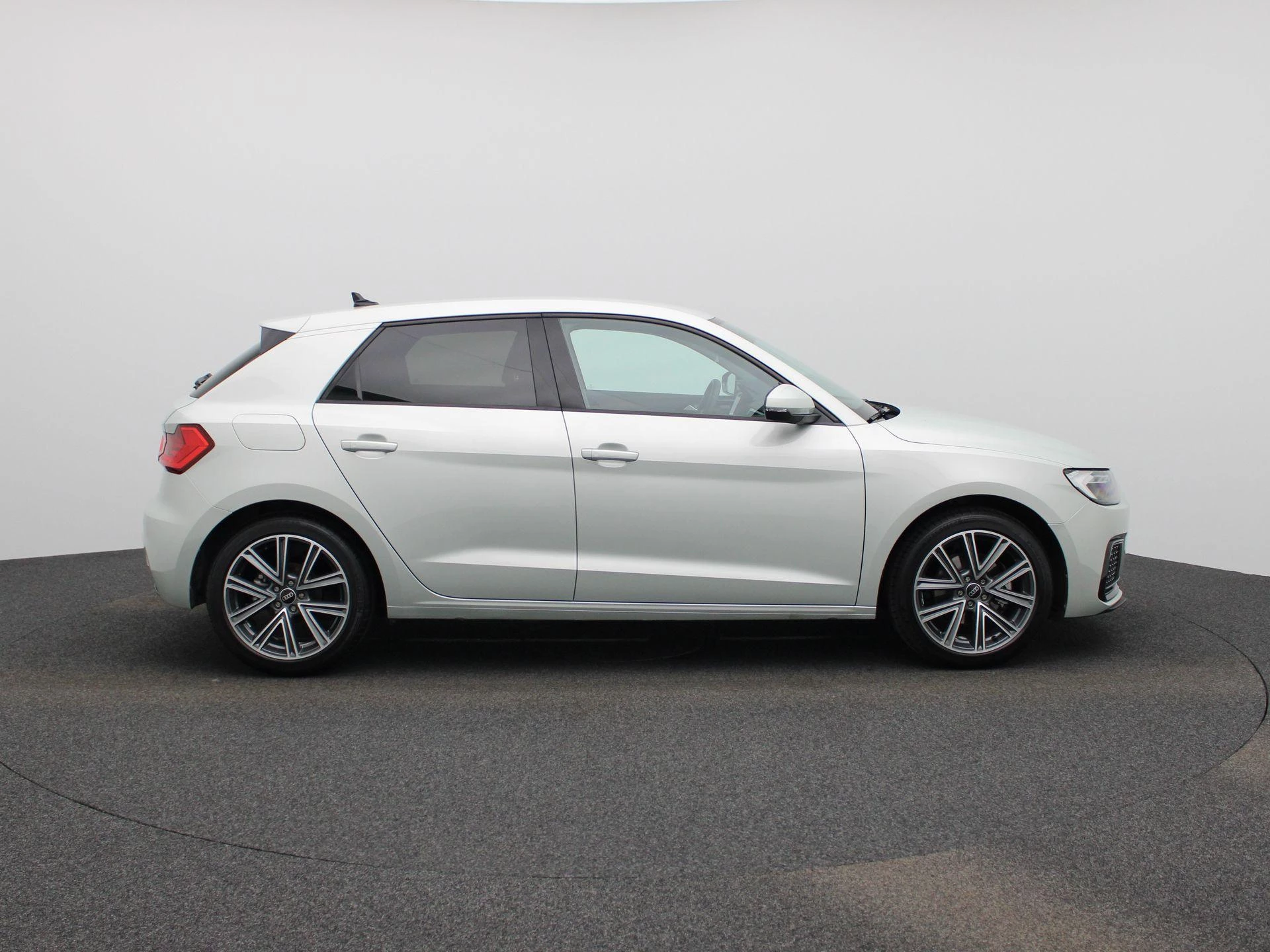 Audi-A1 Sportback-image-5