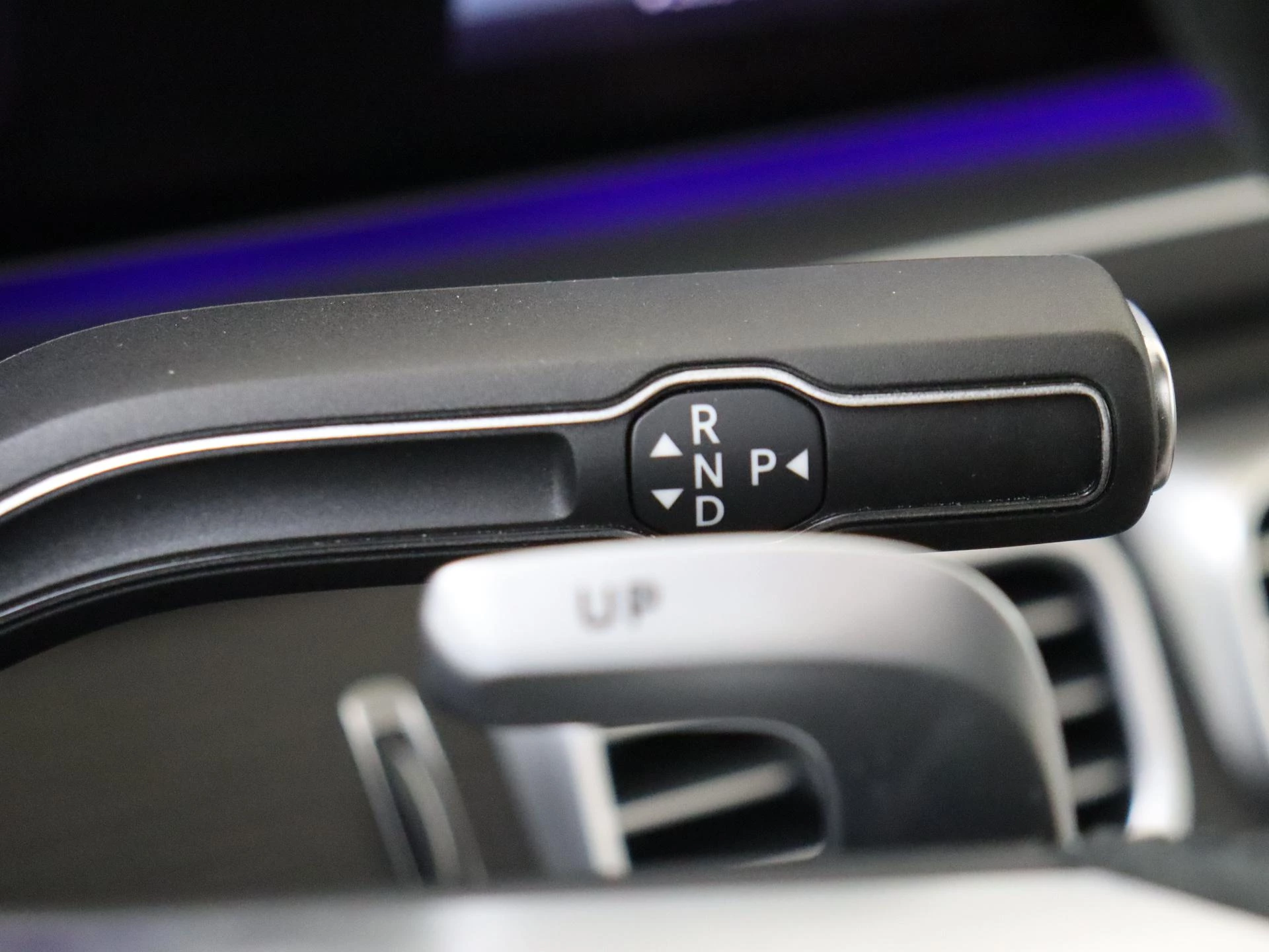 Mercedes-Benz-GLE-image-22