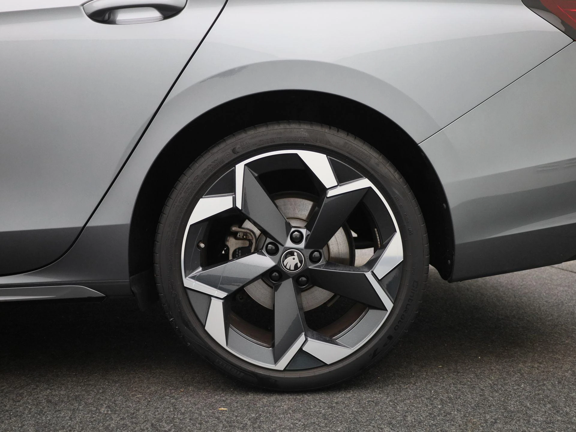 Škoda-Superb-image-12