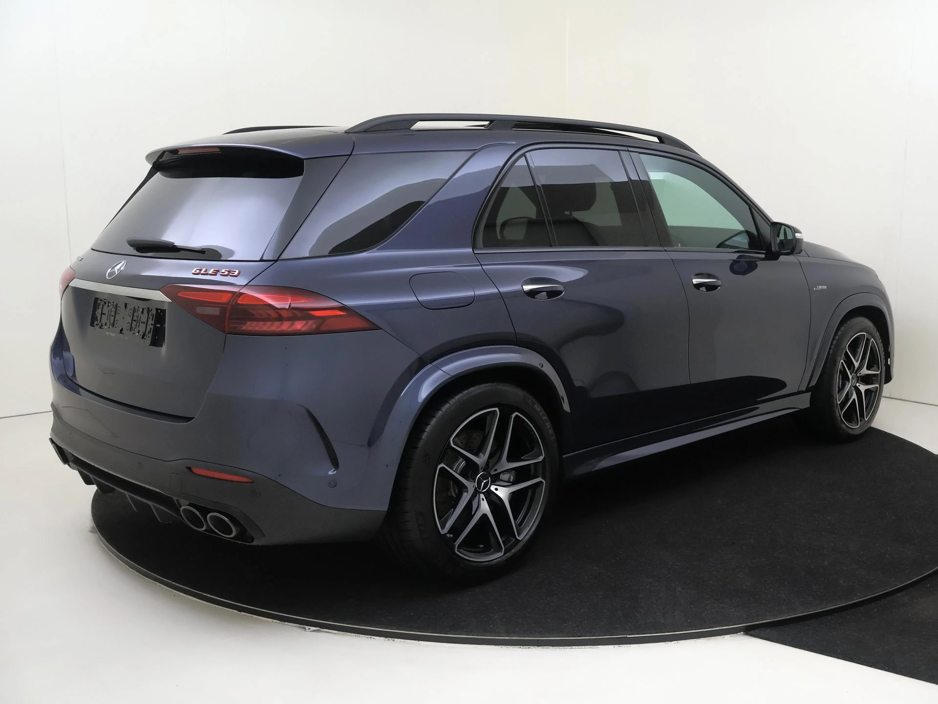 Mercedes-Benz-GLE-image-3