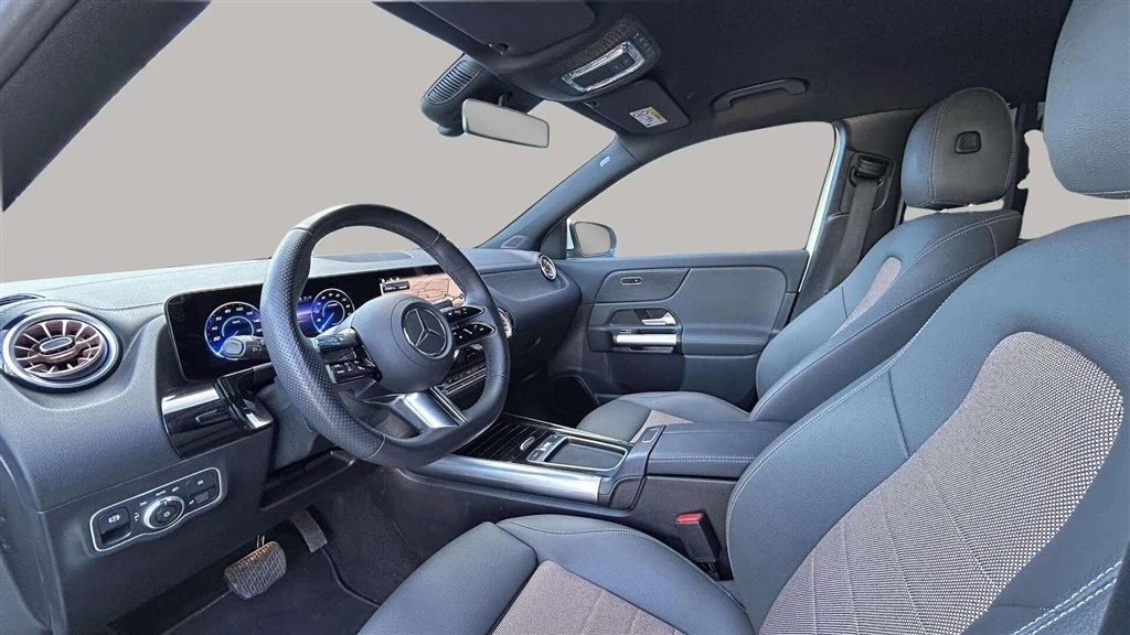 Mercedes-Benz-EQA-image-8