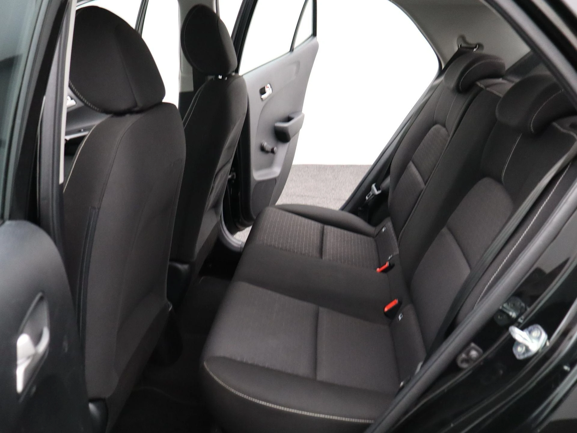 Kia-Picanto-image-13