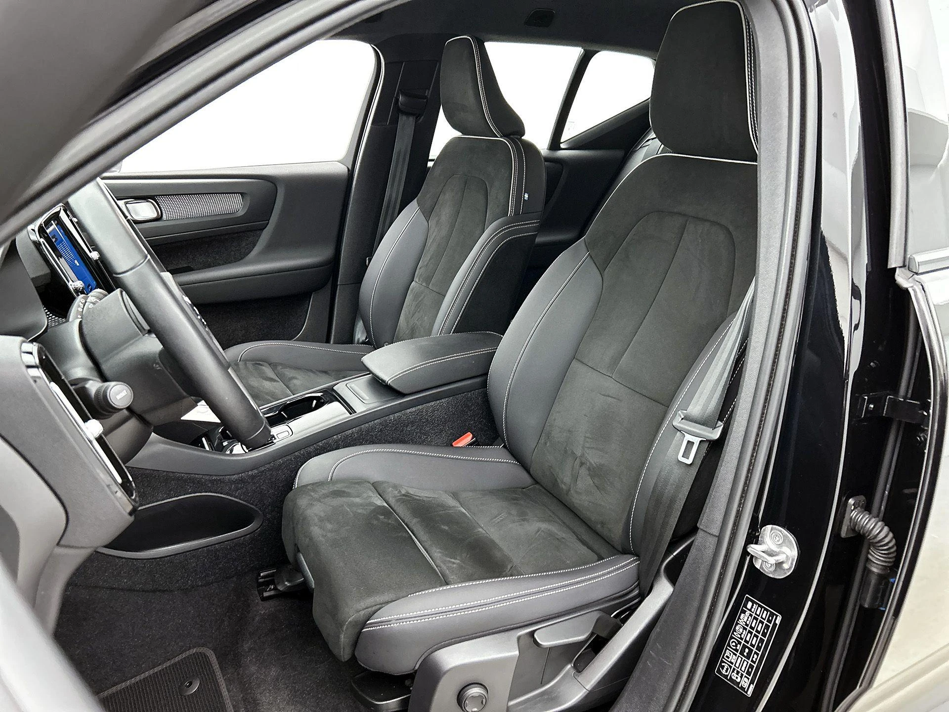 Volvo-XC40-image-13